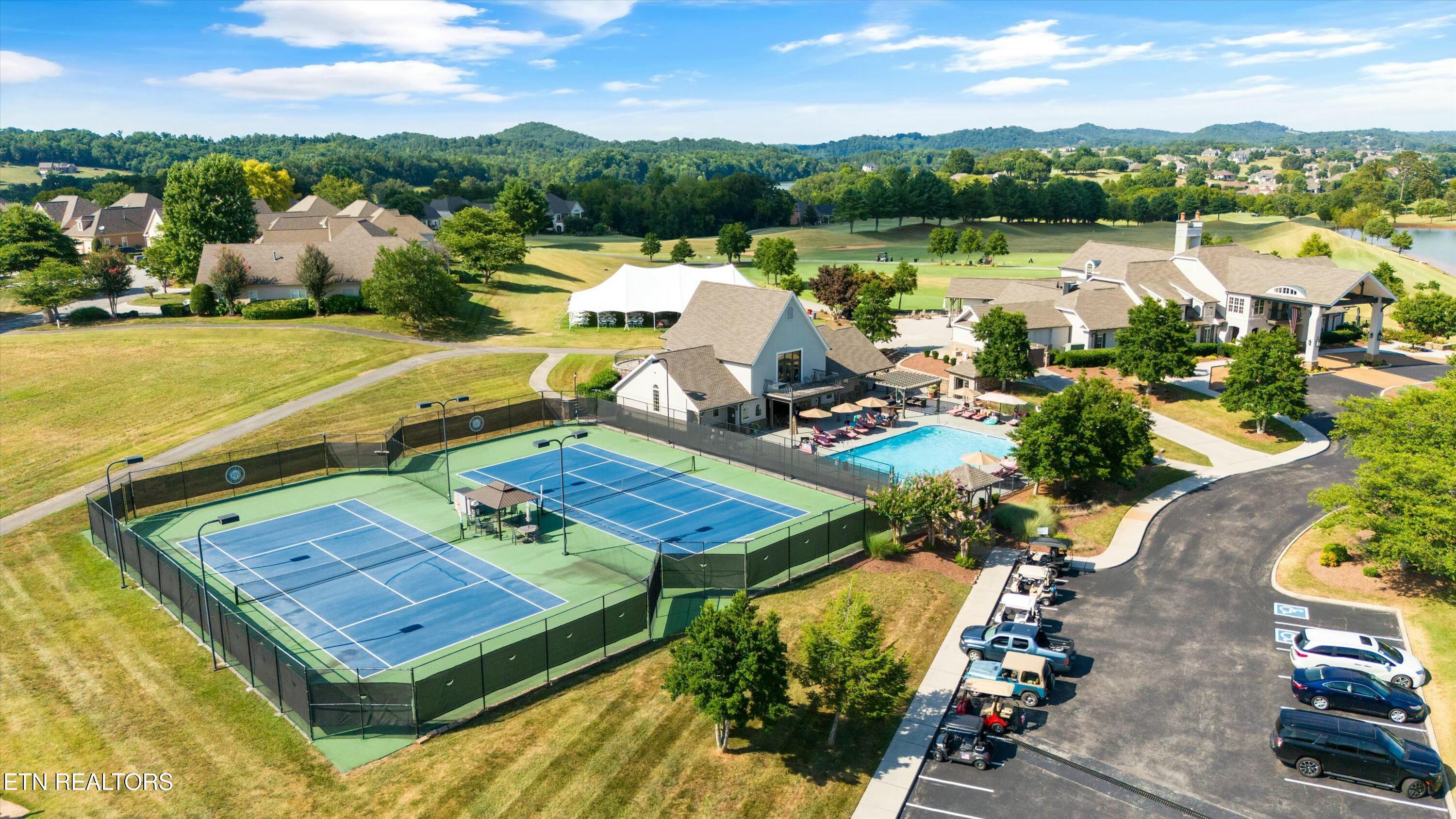 535 Rarity Bay Pkwy, Vonore, TN - Fort Loudoun and Tellico Lake Real Estate - Image# 24