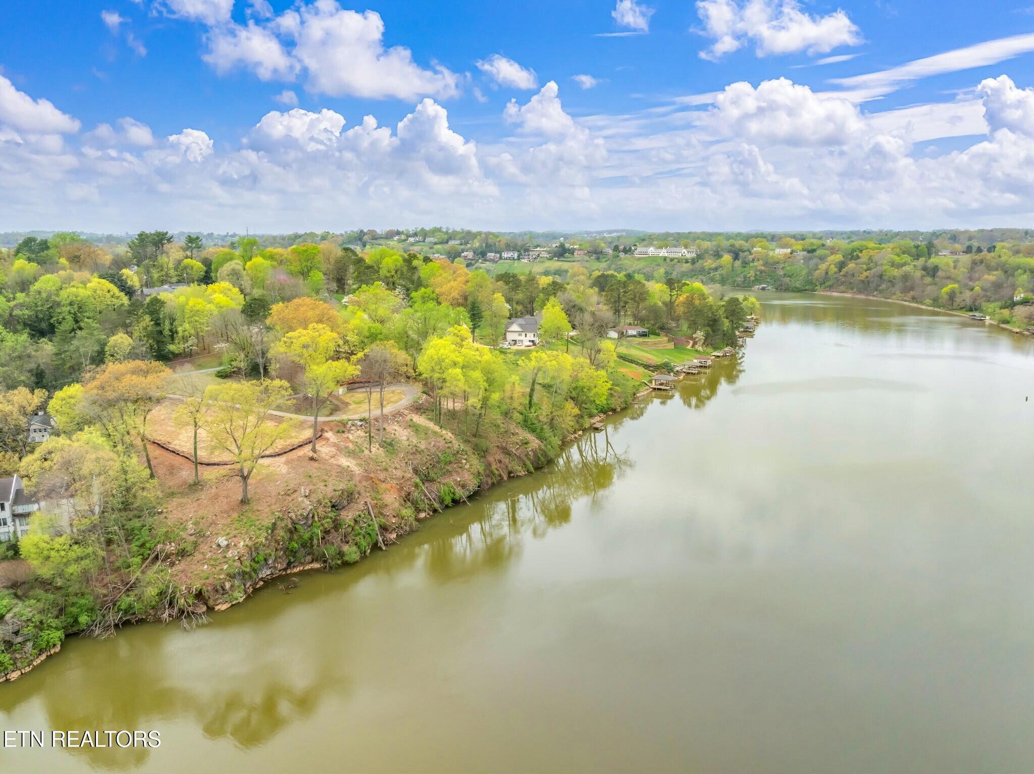 2101 Woodmere Lane, Knoxville, TN - Fort Loudoun and Tellico Lake Real Estate - Image# 21