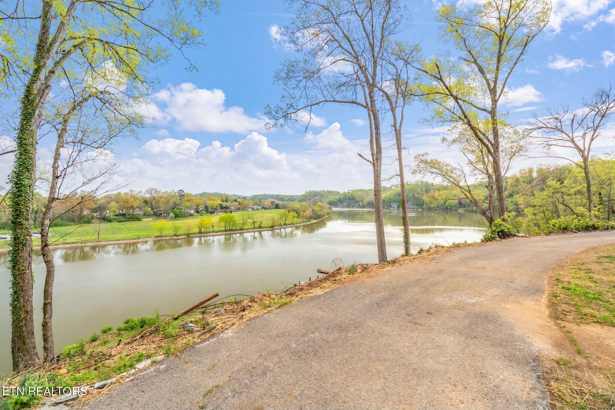 3516 Blow Drive, Knoxville, TN - Fort Loudoun and Tellico Lake Real Estate - Image# 11
