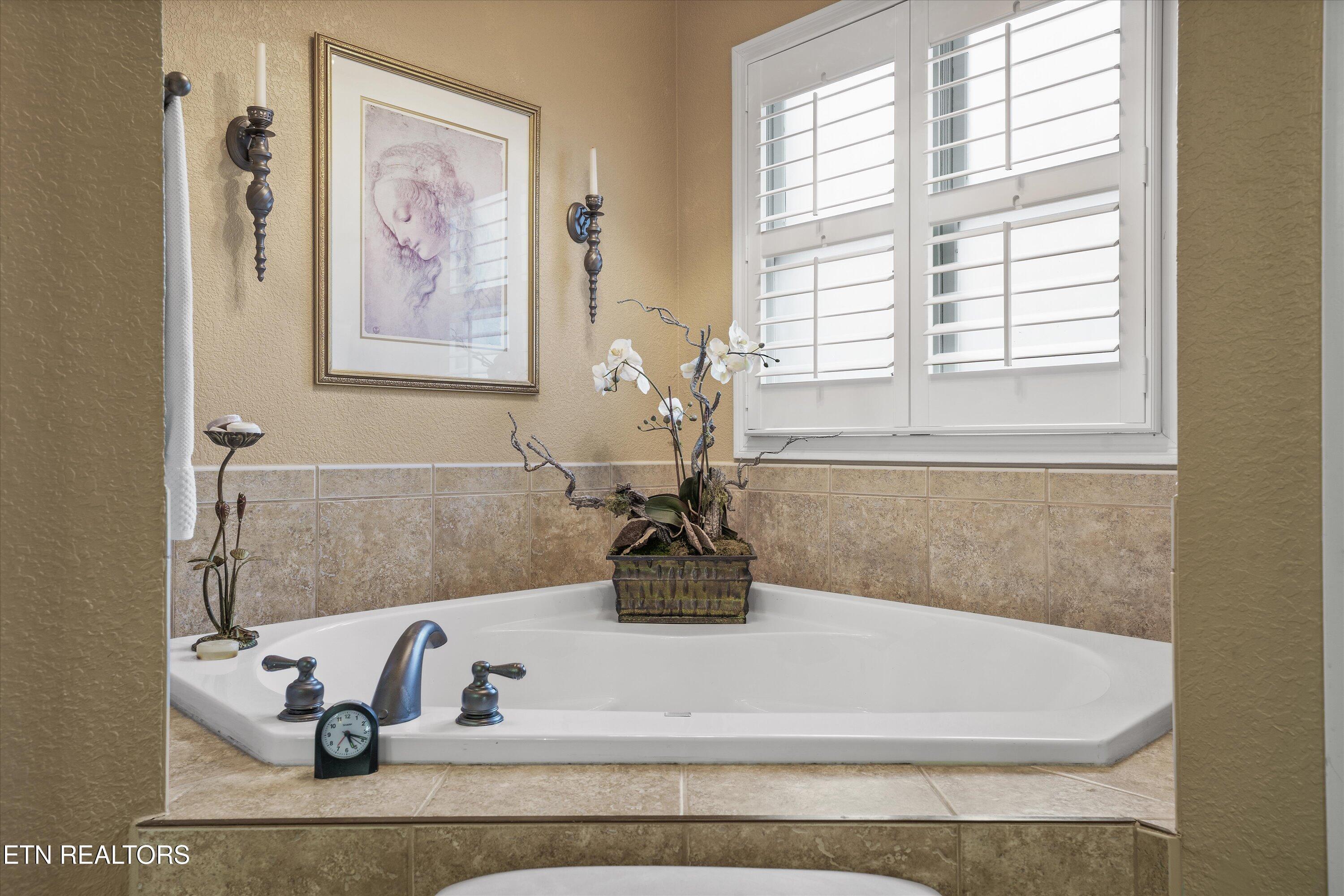 1621 Bayou Bend Way, Knoxville, TN - Fort Loudoun and Tellico Lake Real Estate - Image# 38