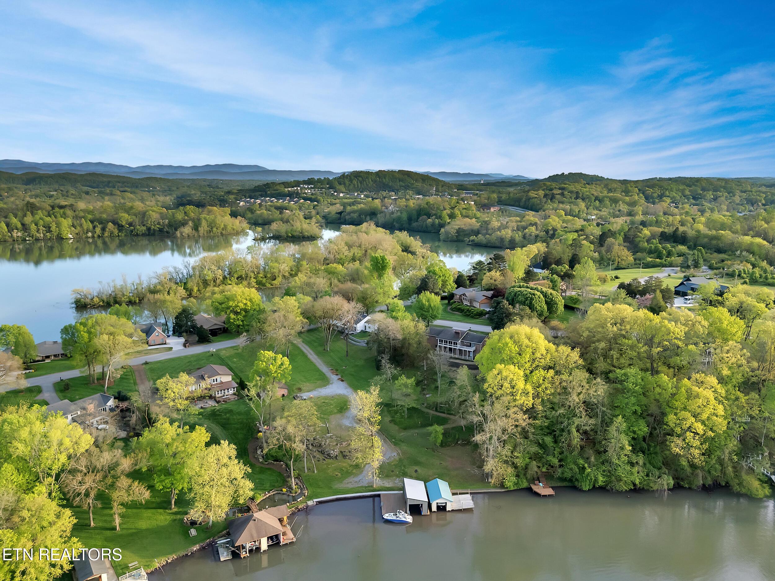 Rivertrace Lane, Knoxville, TN - Fort Loudoun and Tellico Lake Real Estate - Image# 2
