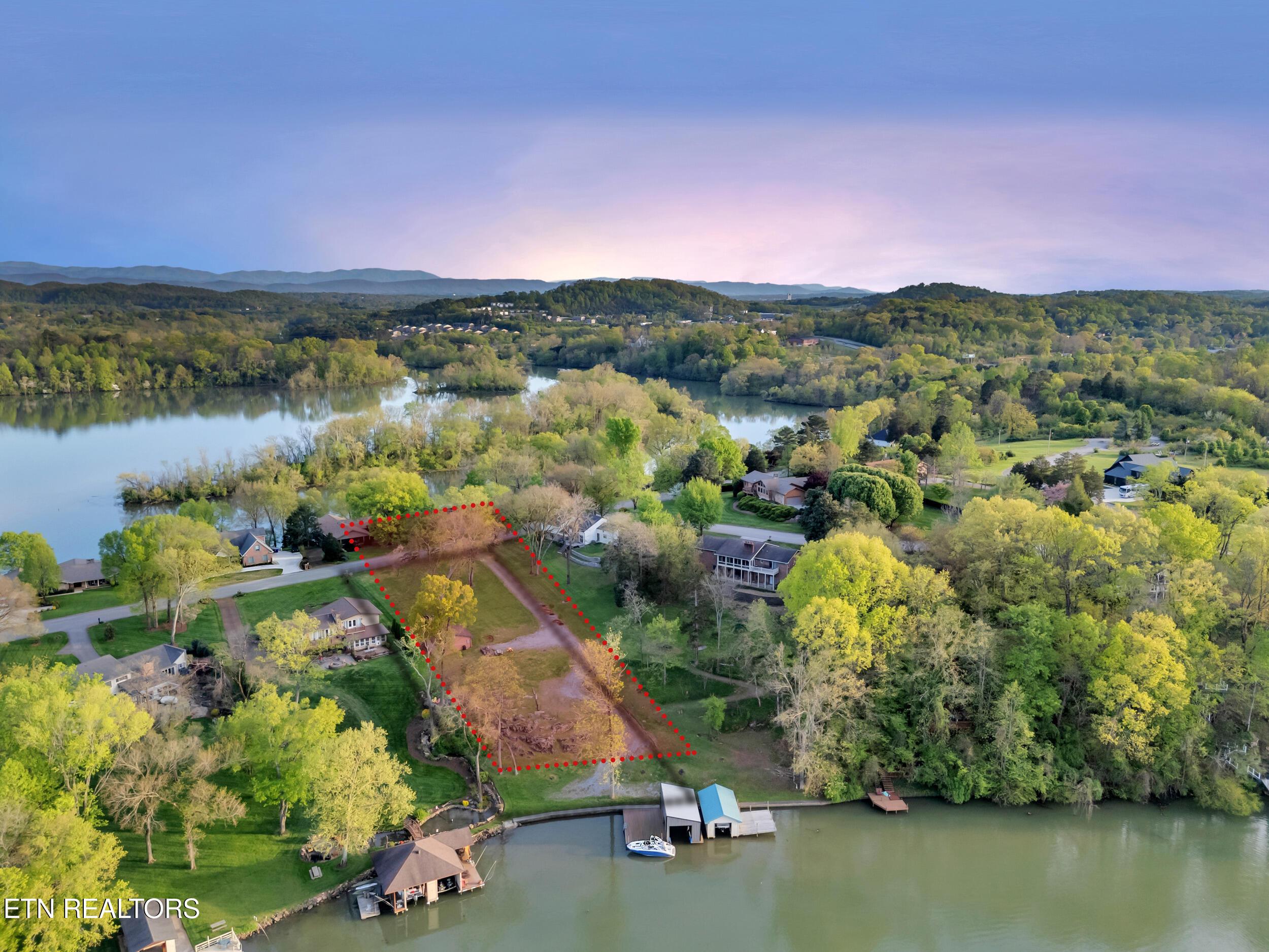 Rivertrace Lane, Knoxville, TN - Fort Loudoun and Tellico Lake Real Estate - Image# 19
