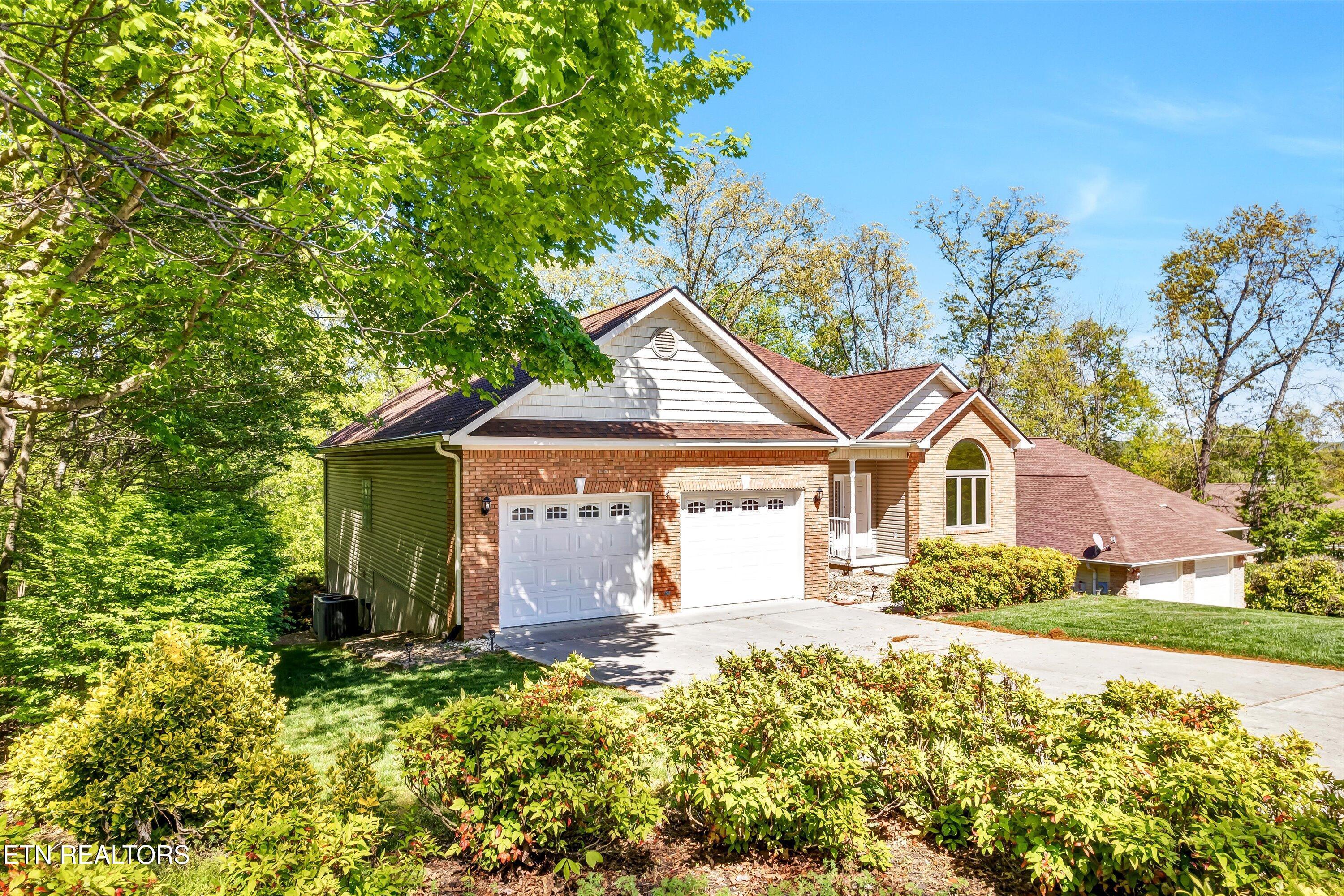213 Osage Lane, Loudon, TN - Fort Loudoun and Tellico Lake Real Estate - Image# 2