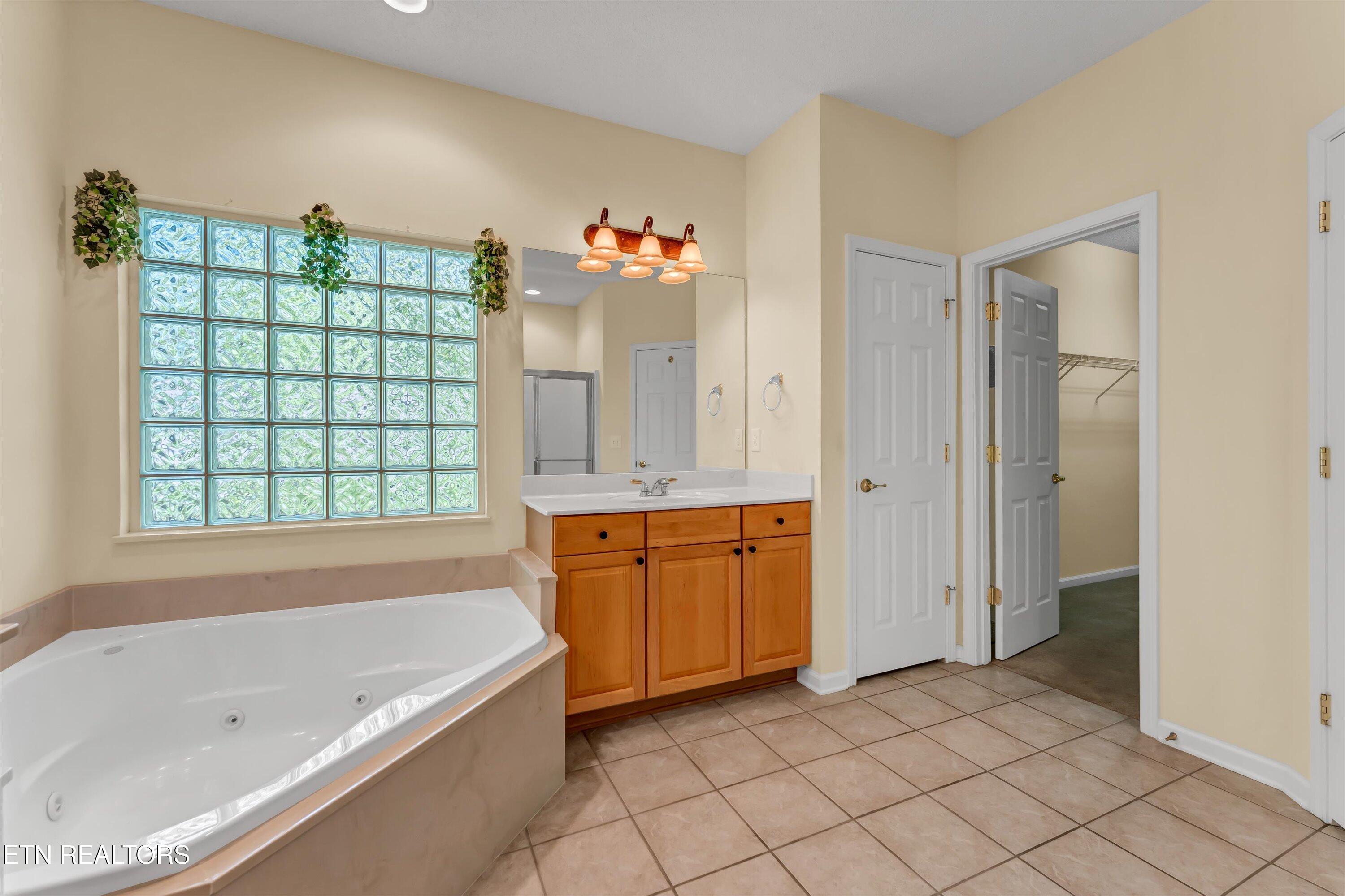 213 Osage Lane, Loudon, TN - Fort Loudoun and Tellico Lake Real Estate - Image# 29
