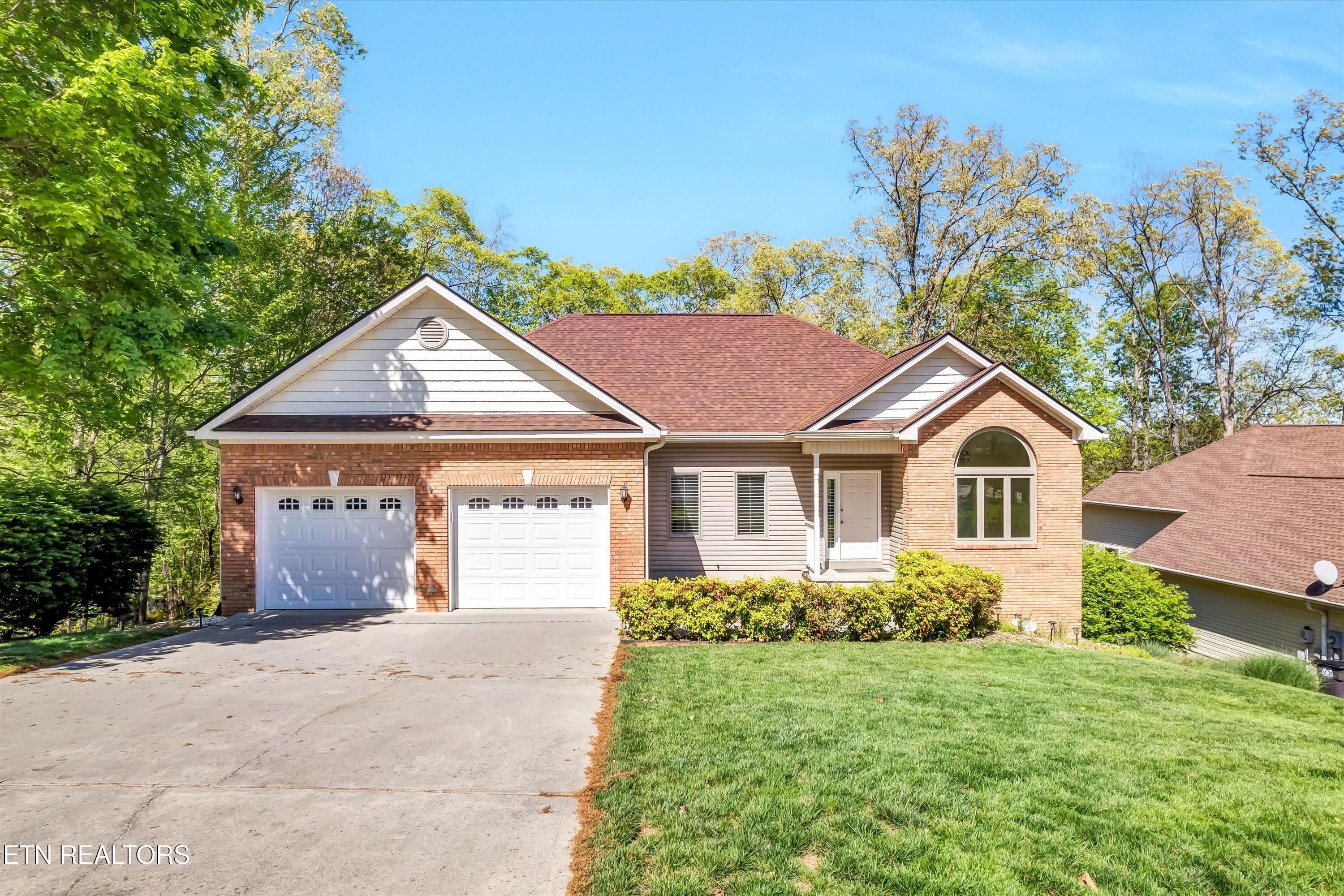 213 Osage Lane, Loudon, TN - Fort Loudoun and Tellico Lake Real Estate - Image# 1
