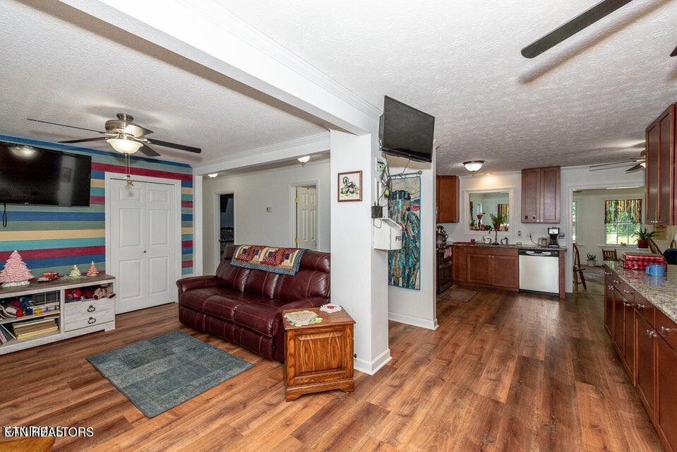 1015 Wilderness Rd, Friendsville, TN - Fort Loudoun and Tellico Lake Real Estate - Image# 19