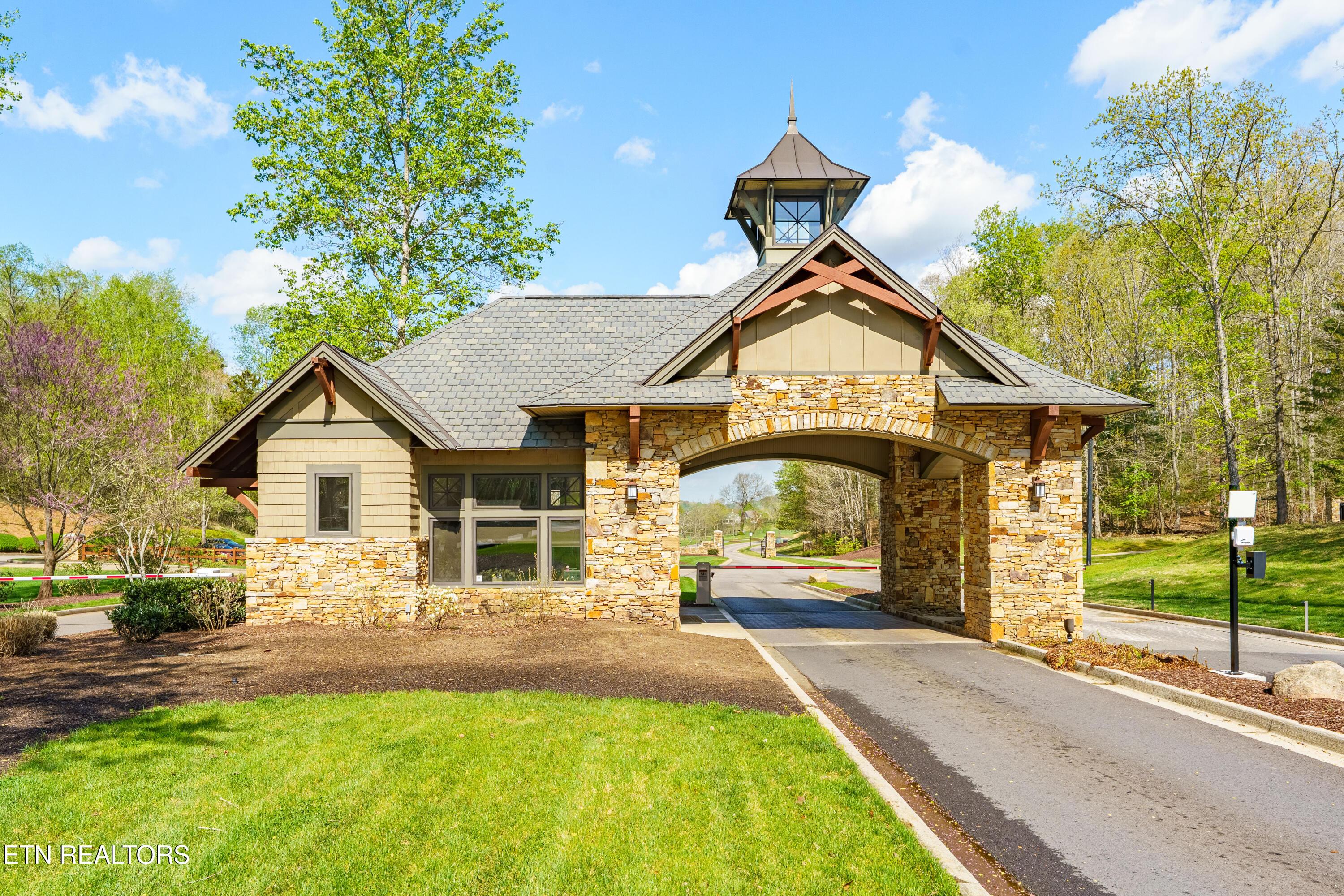 711 Sedge Lane, Loudon, TN - Fort Loudoun and Tellico Lake Real Estate - Image# 9