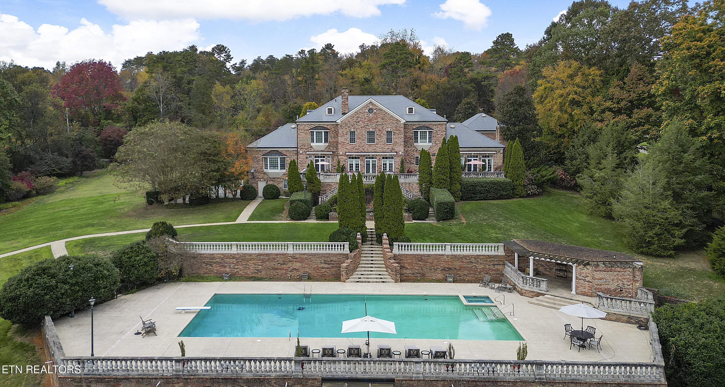 7609 Charlton Drive, Knoxville, TN - Fort Loudoun and Tellico Lake Real Estate - Image# 3