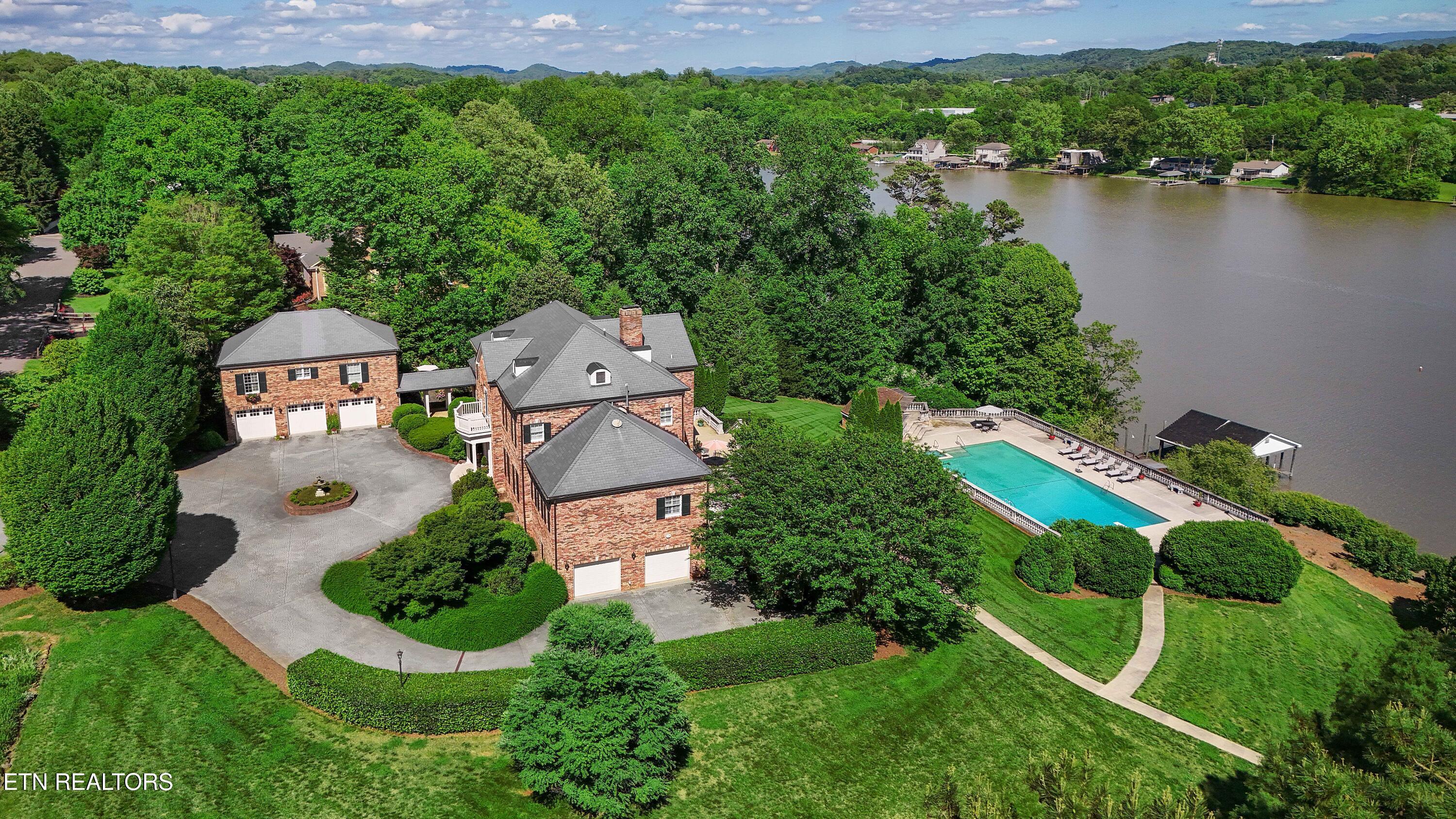 7609 Charlton Drive, Knoxville, TN - Fort Loudoun and Tellico Lake Real Estate - Image# 8