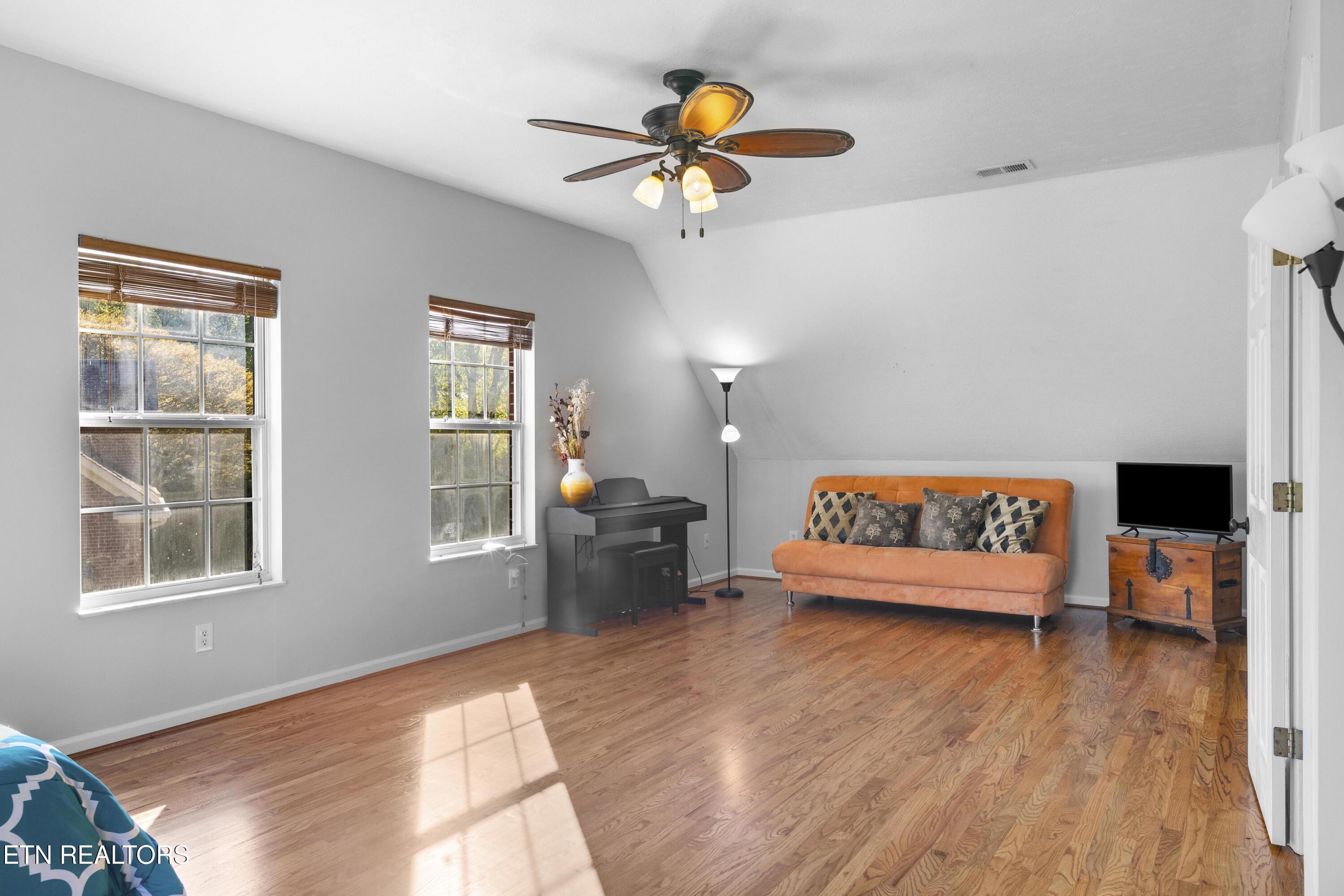 4015 Topside Rd, Knoxville, TN - Fort Loudoun and Tellico Lake Real Estate - Image# 21