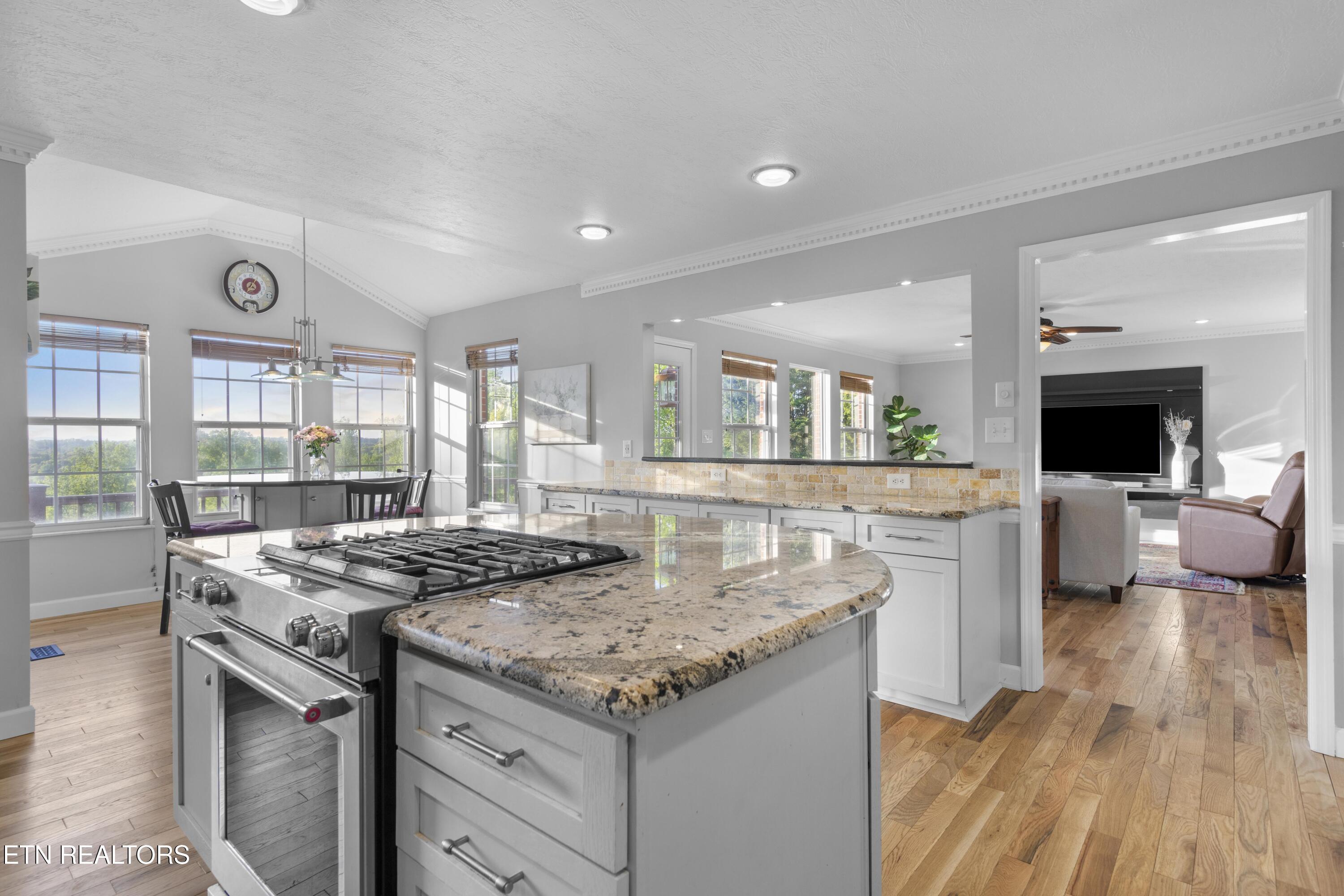 4015 Topside Rd, Knoxville, TN - Fort Loudoun and Tellico Lake Real Estate - Image# 10