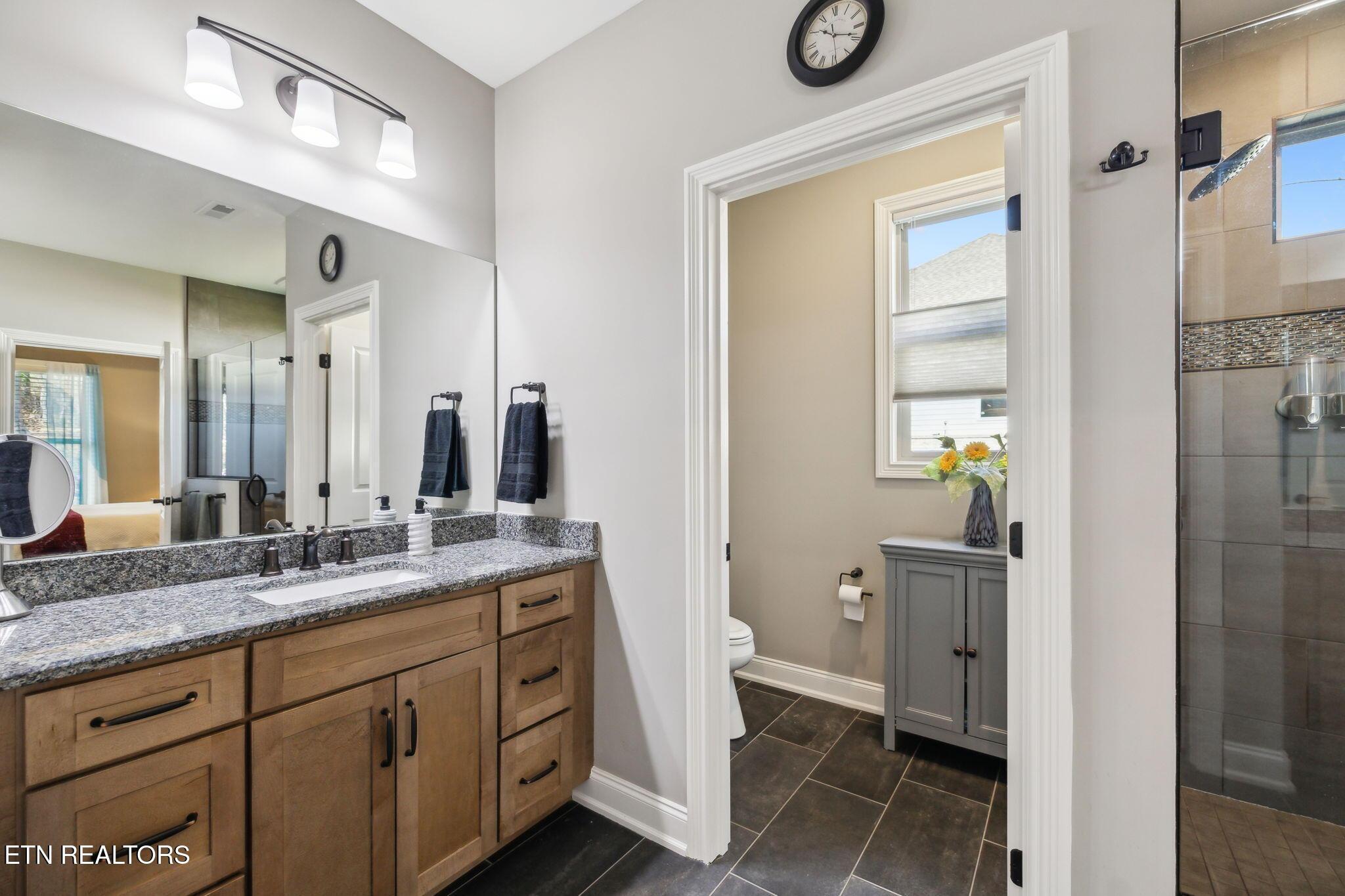324 Oostanali Circle, Loudon, TN - Fort Loudoun and Tellico Lake Real Estate - Image# 25