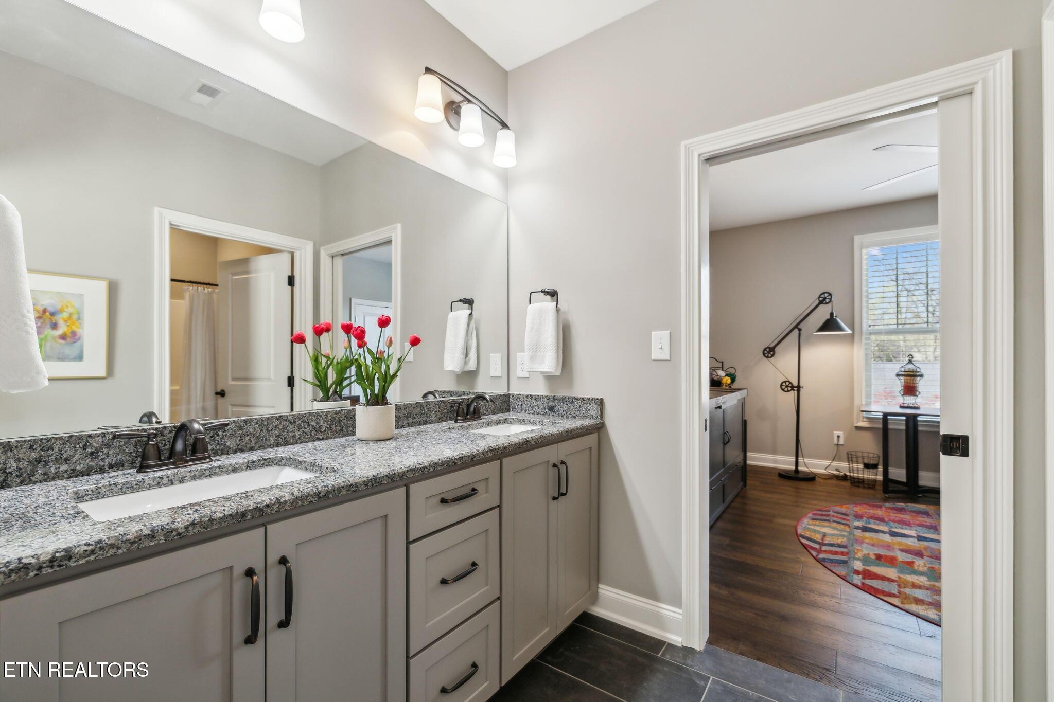 324 Oostanali Circle, Loudon, TN - Fort Loudoun and Tellico Lake Real Estate - Image# 33