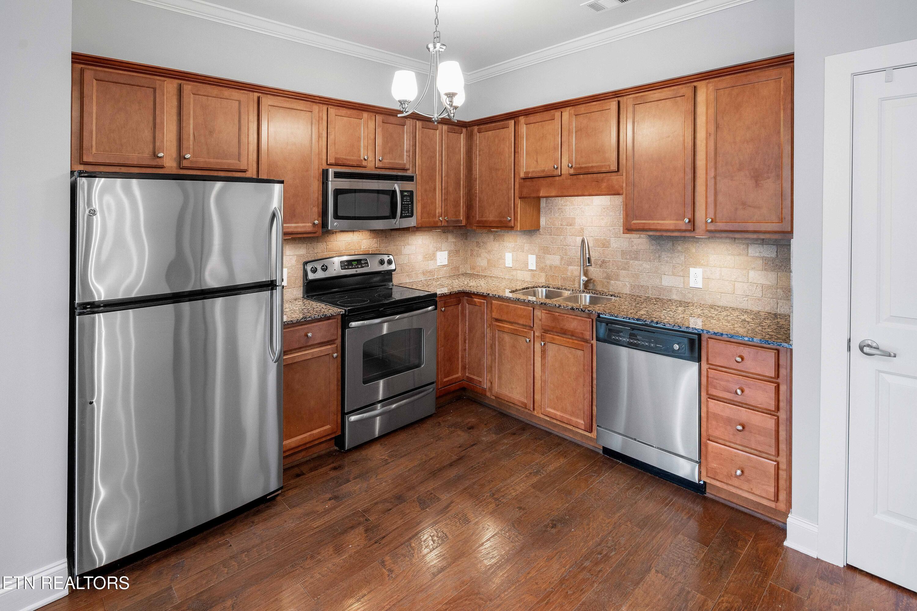 445 W Blount Ave, Knoxville, TN - Fort Loudoun and Tellico Lake Real Estate - Image# 15