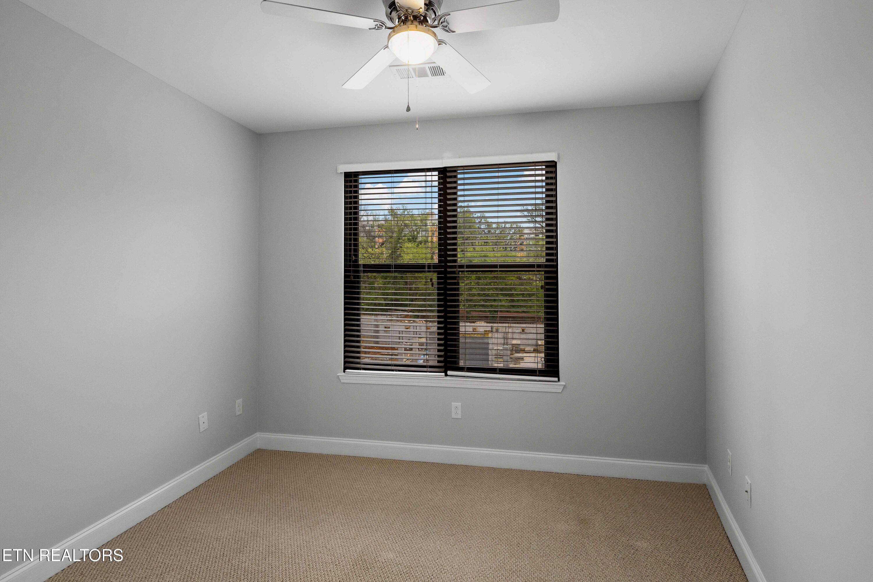 445 W Blount Ave, Knoxville, TN - Fort Loudoun and Tellico Lake Real Estate - Image# 23