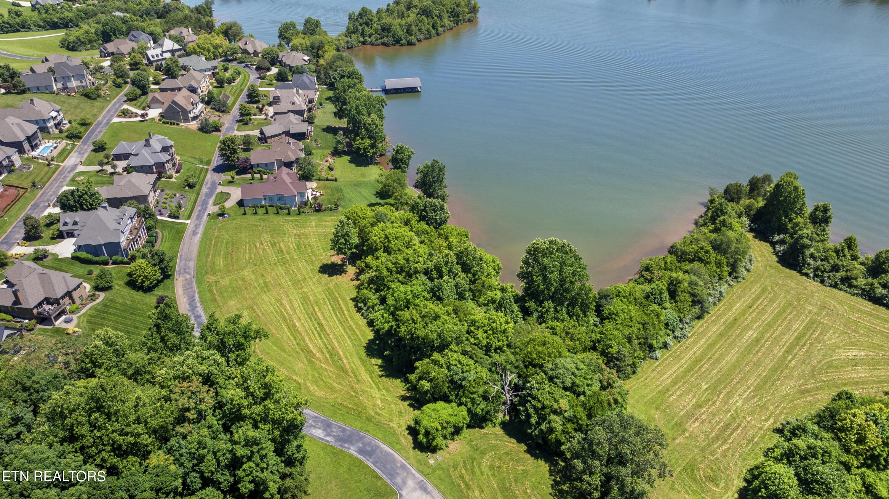 370 Cormorant Drive, Vonore, TN - Fort Loudoun and Tellico Lake Real Estate - Image# 3