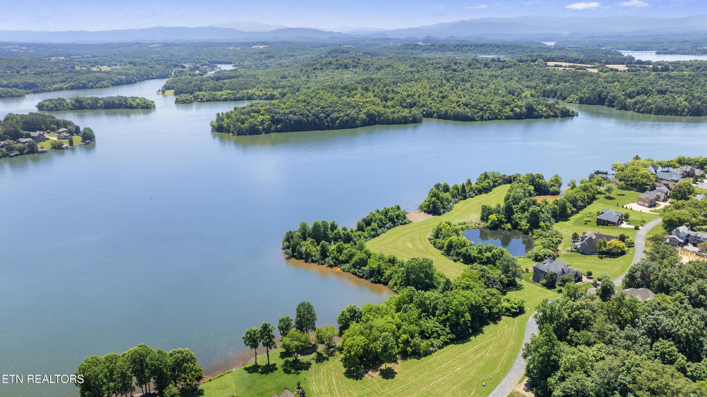 370 Cormorant Drive, Vonore, TN - Fort Loudoun and Tellico Lake Real Estate - Image# 13