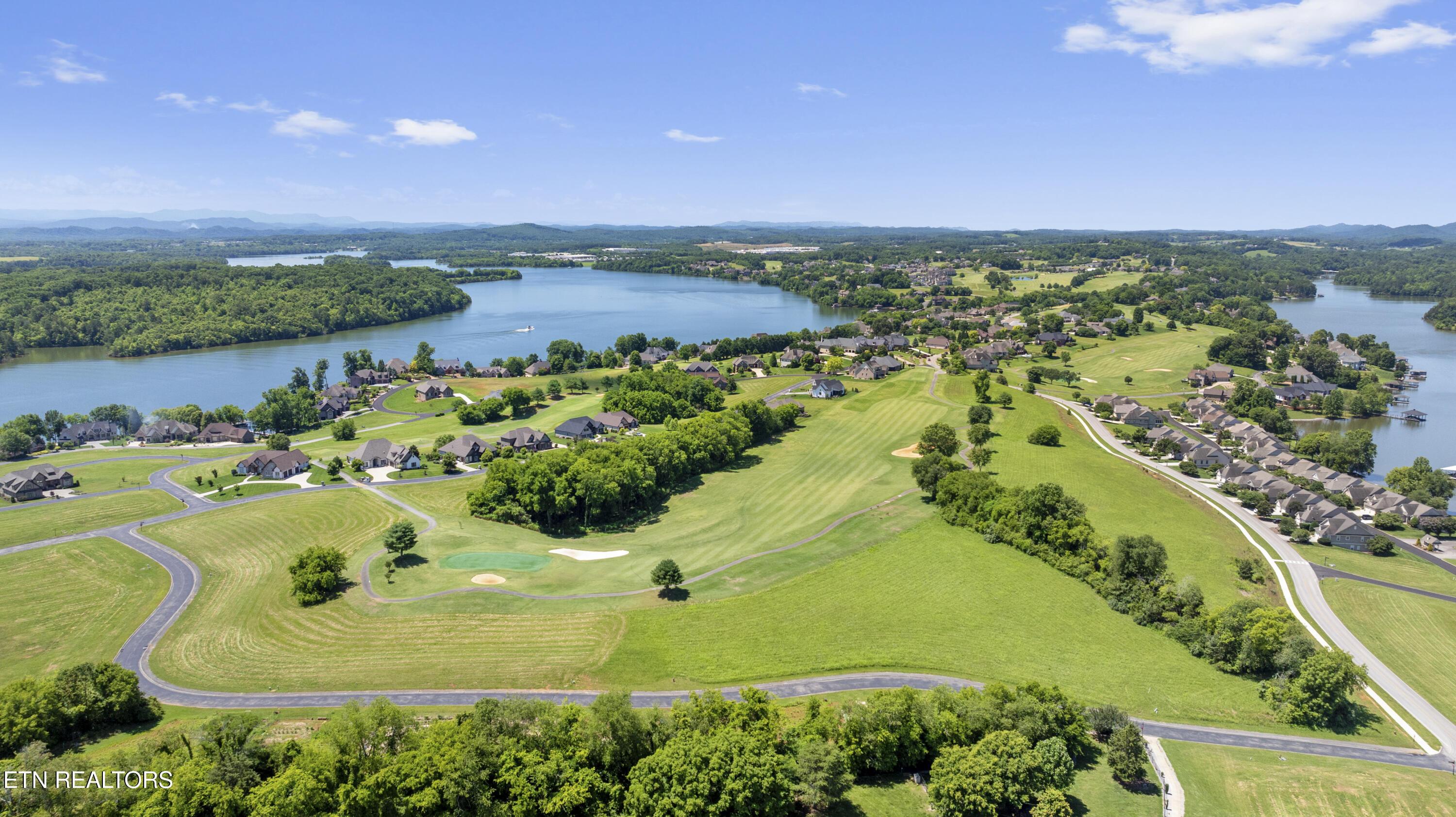 370 Cormorant Drive, Vonore, TN - Fort Loudoun and Tellico Lake Real Estate - Image# 14