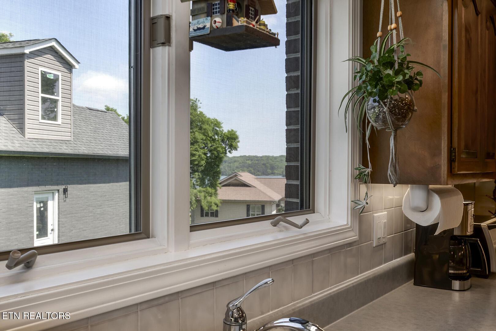 212 Tooweka Lane, Loudon, TN - Fort Loudoun and Tellico Lake Real Estate - Image# 22