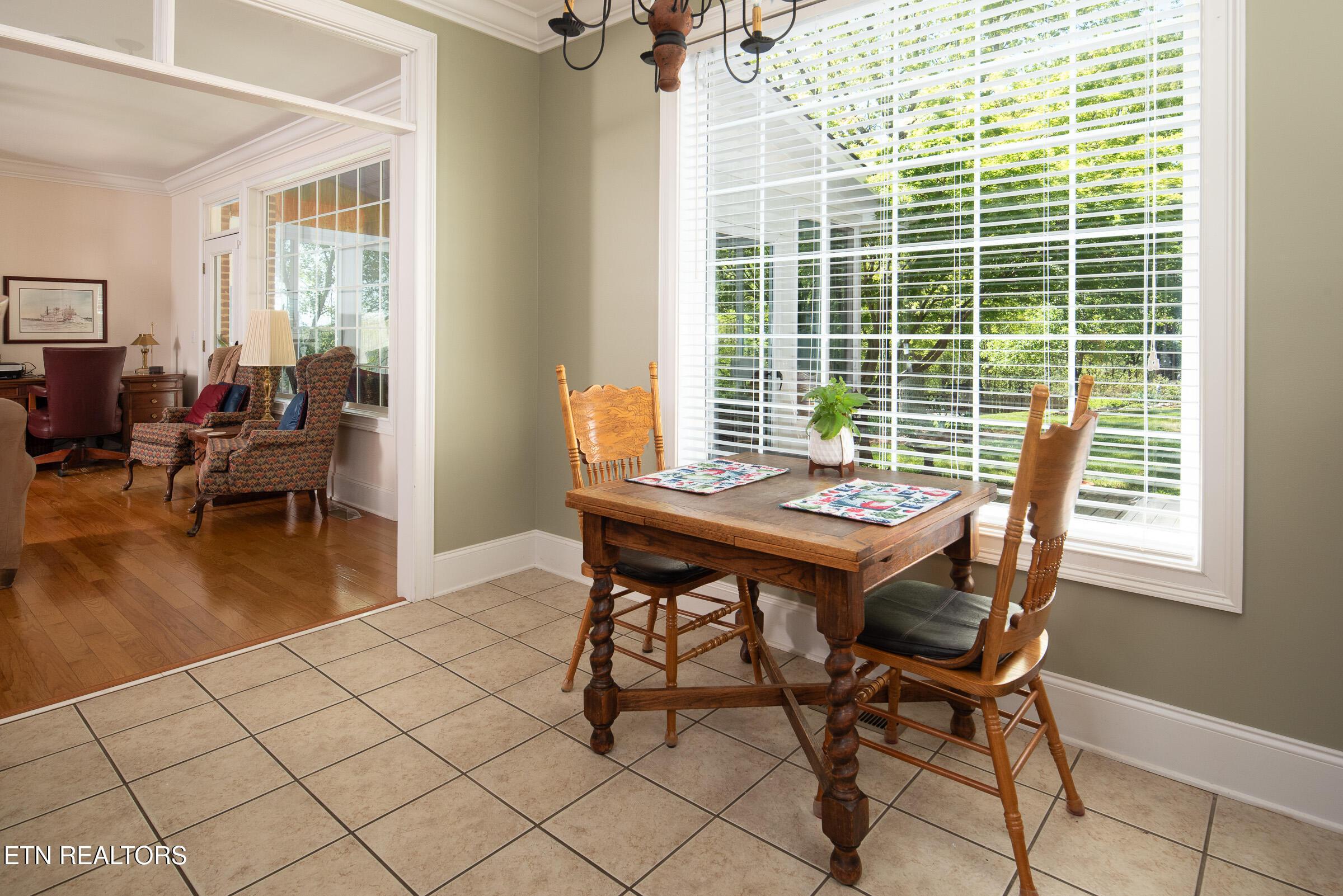 210 Vineyard Cove Dr., Loudon, TN - Fort Loudoun and Tellico Lake Real Estate - Image# 12