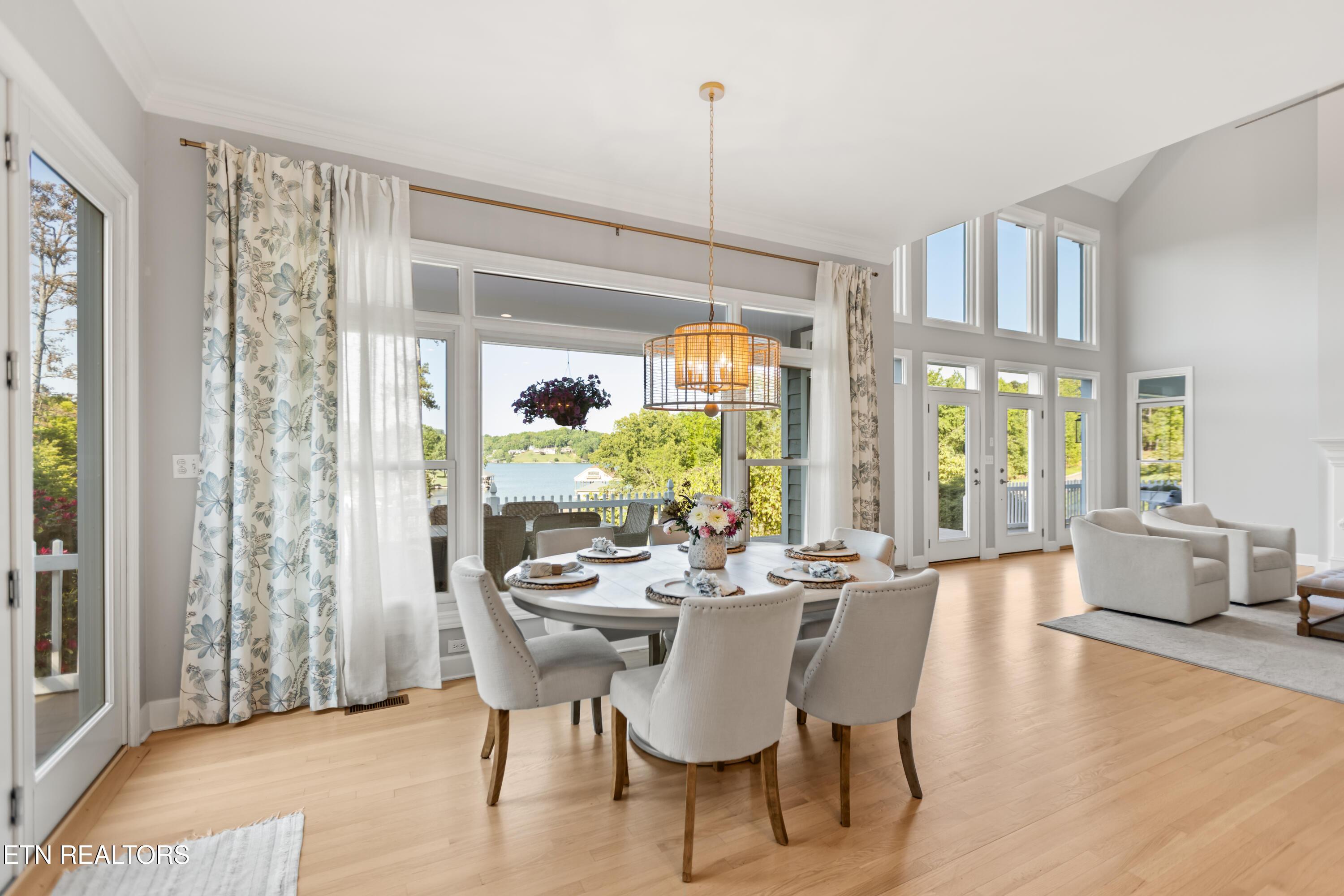 208 Lake Crest Drive, Lenoir City, TN - Fort Loudoun and Tellico Lake Real Estate - Image# 7