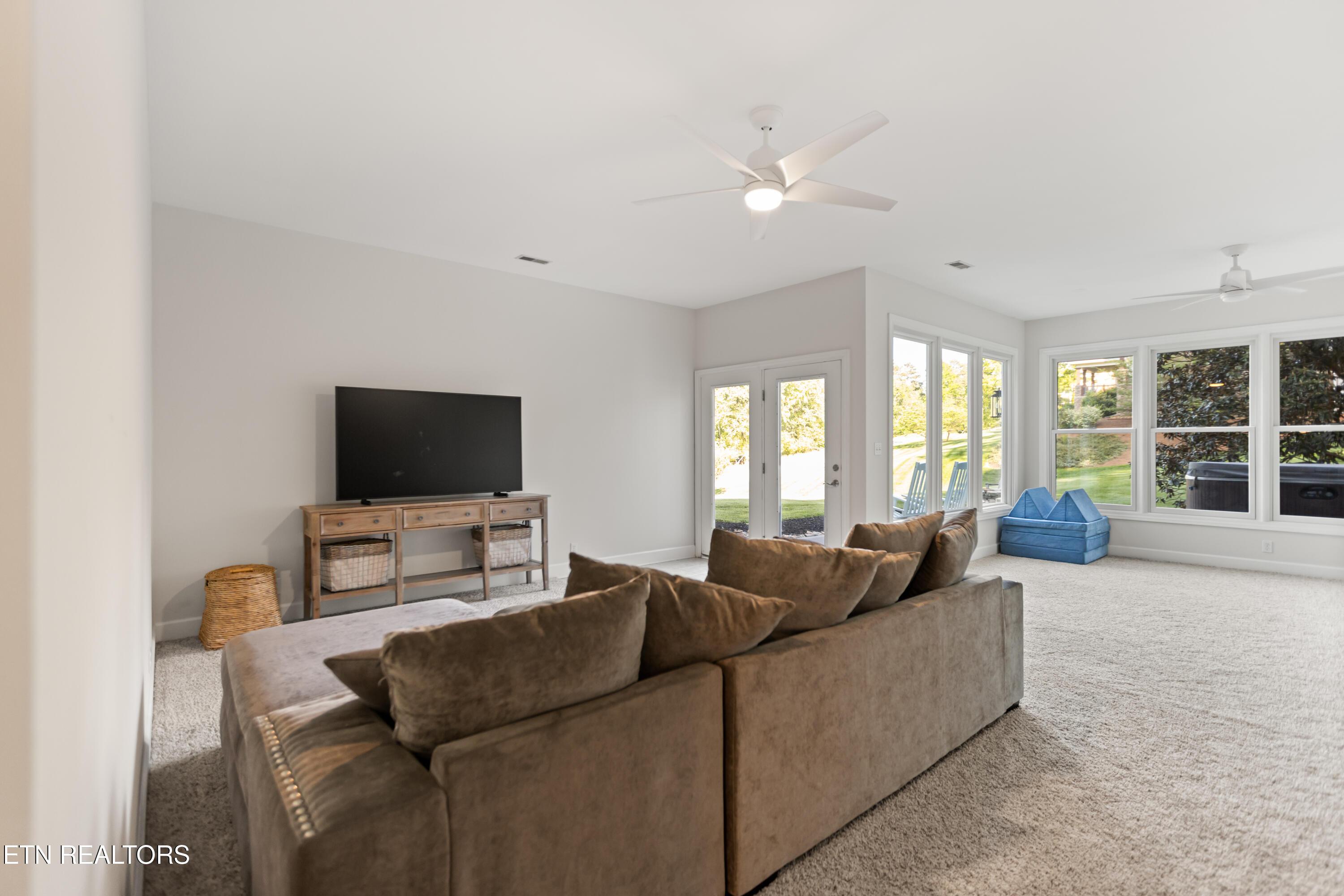 208 Lake Crest Drive, Lenoir City, TN - Fort Loudoun and Tellico Lake Real Estate - Image# 22