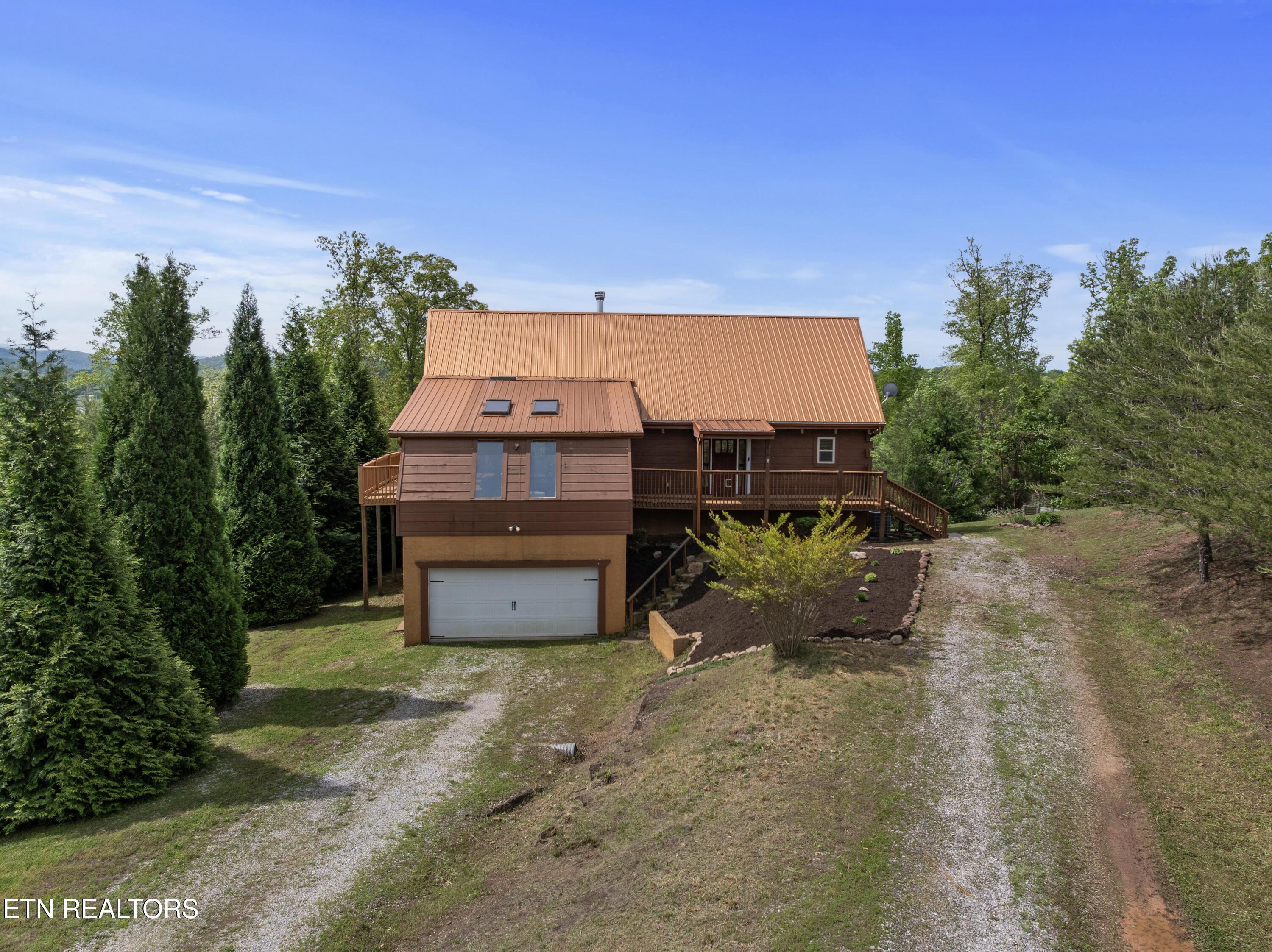 155 George THomas Rd, Vonore, TN - Fort Loudoun and Tellico Lake Real Estate - Image# 2