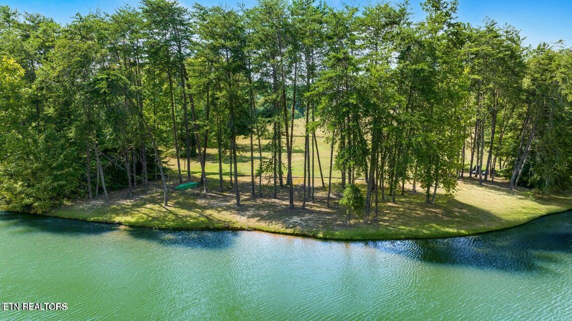946 Bay Creek Drive, Vonore, TN - Fort Loudoun and Tellico Lake Real Estate - Image# 1