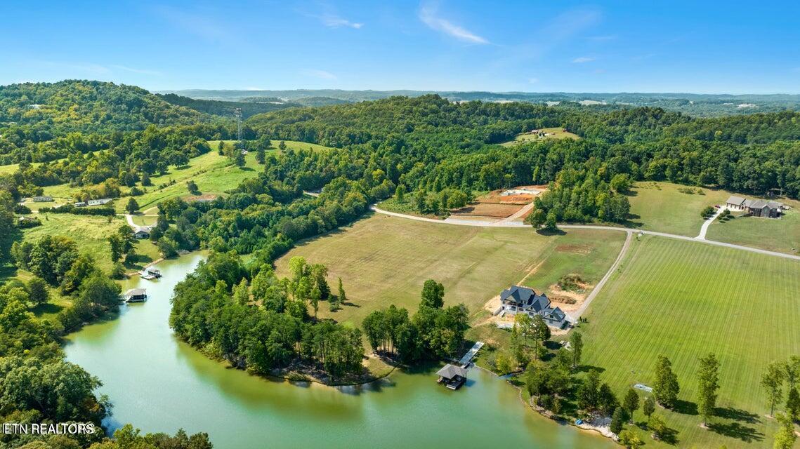 946 Bay Creek Drive, Vonore, TN - Fort Loudoun and Tellico Lake Real Estate - Image# 11