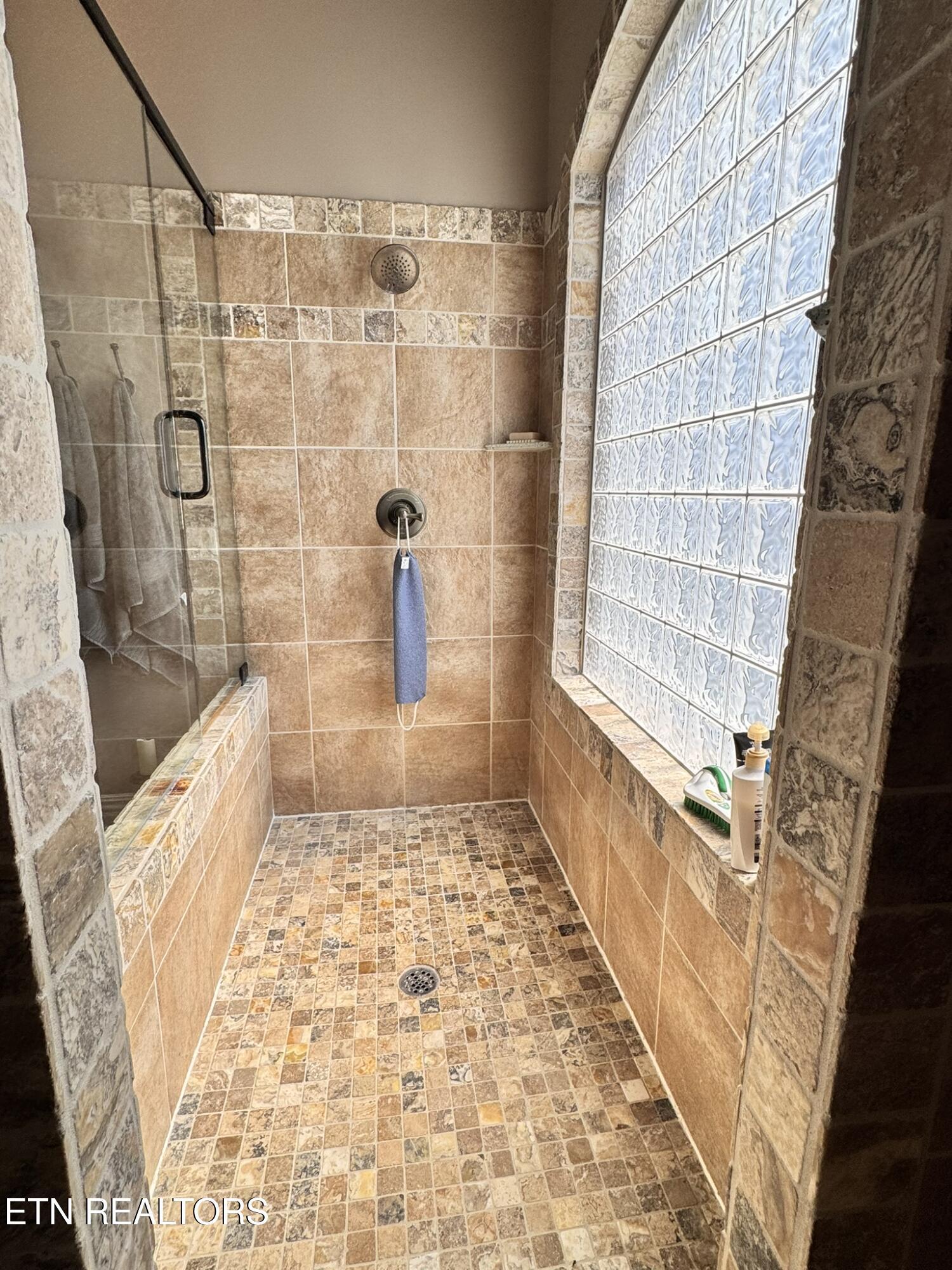 216 Osprey Circle, Vonore, TN - Fort Loudoun and Tellico Lake Real Estate - Image# 22