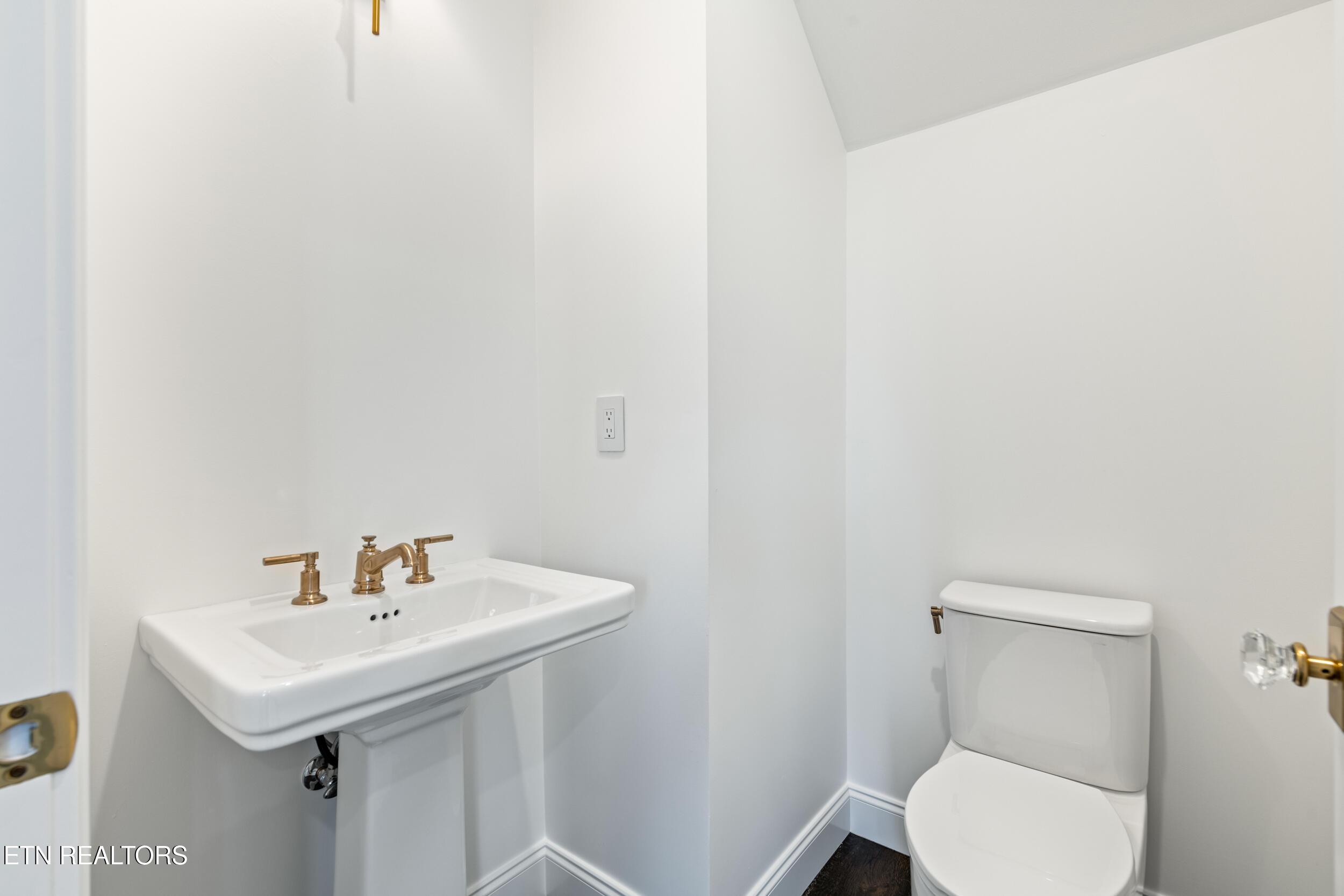 1521 Cherokee Blvd, Knoxville, TN - Fort Loudoun and Tellico Lake Real Estate - Image# 41