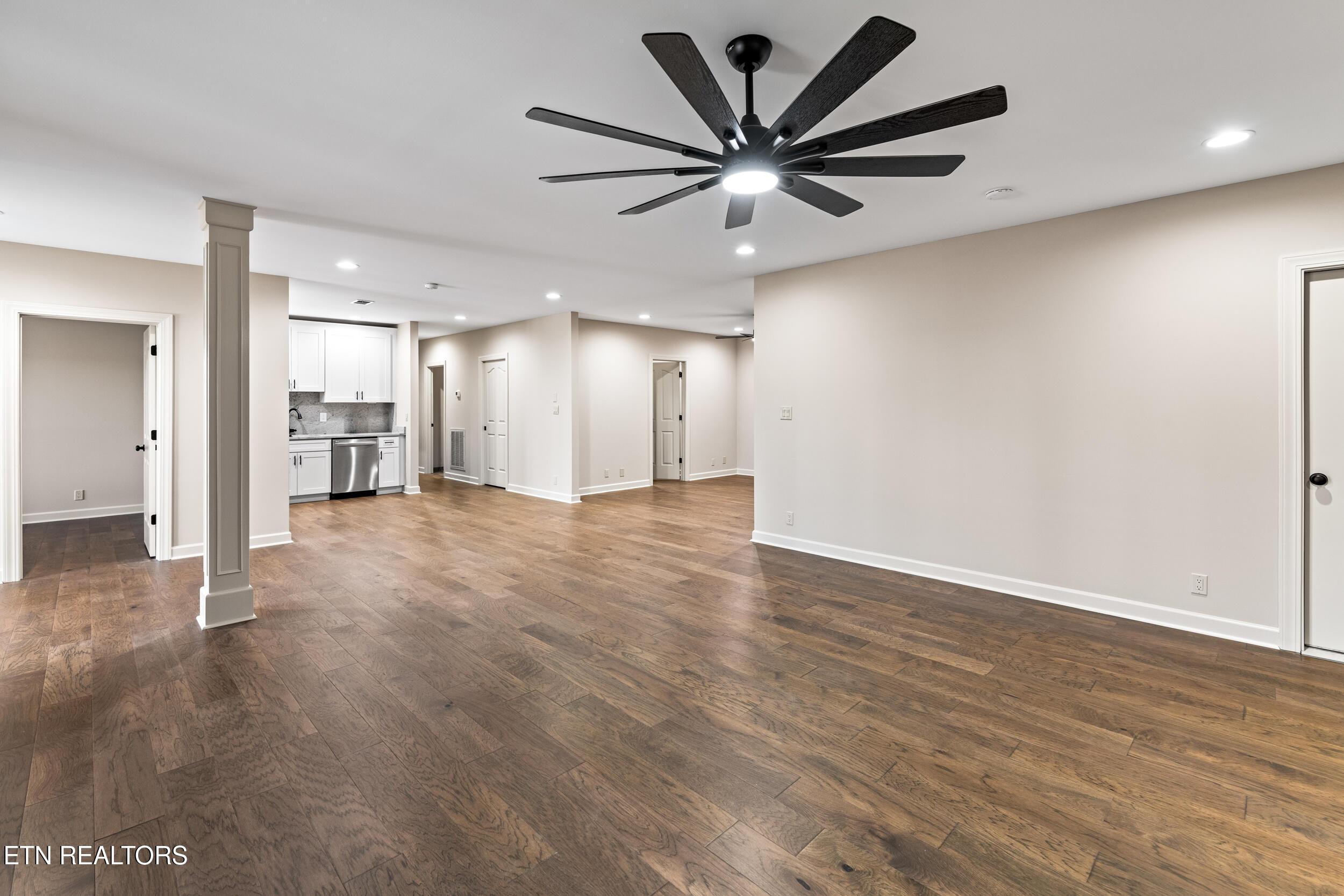 2304 Lakemoor Drive, Knoxville, TN - Fort Loudoun and Tellico Lake Real Estate - Image# 37