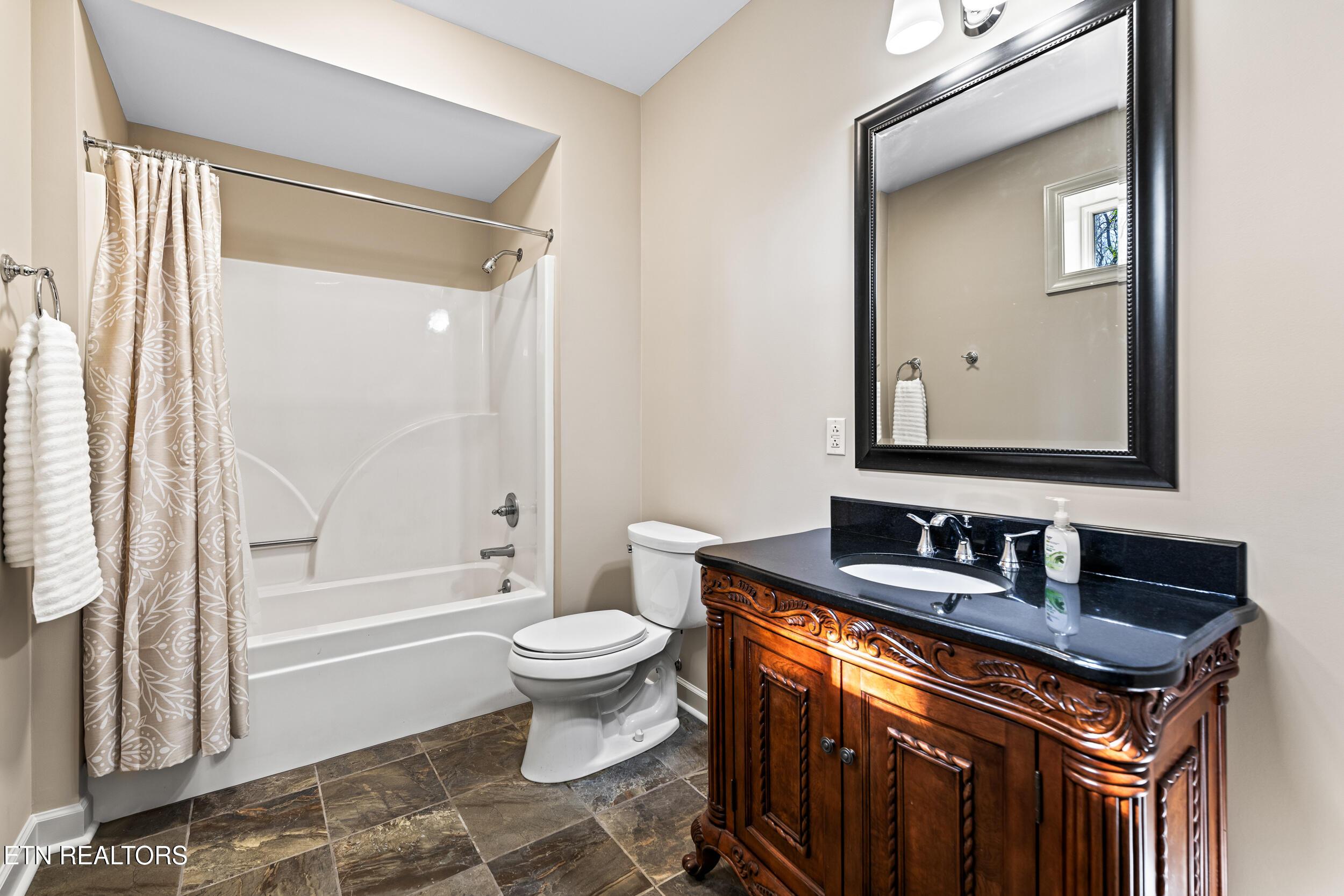 2304 Lakemoor Drive, Knoxville, TN - Fort Loudoun and Tellico Lake Real Estate - Image# 45