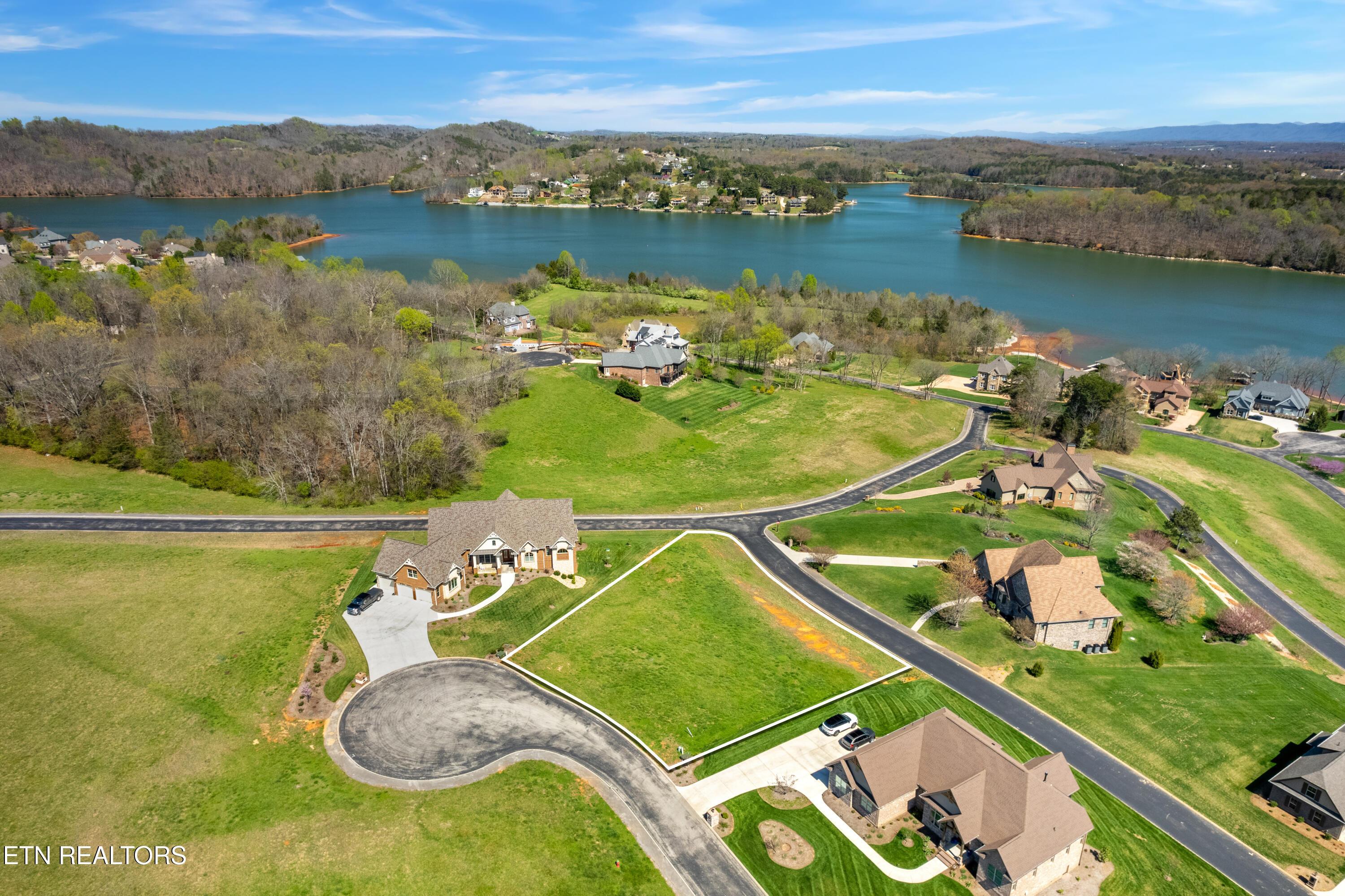 330 Watercrest Drive, Vonore, TN - Fort Loudoun and Tellico Lake Real Estate - Image# 5