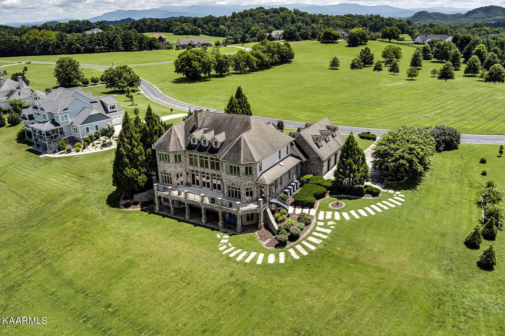 170 Thunder Rd, Vonore, TN - Fort Loudoun and Tellico Lake Real Estate - Image# 2