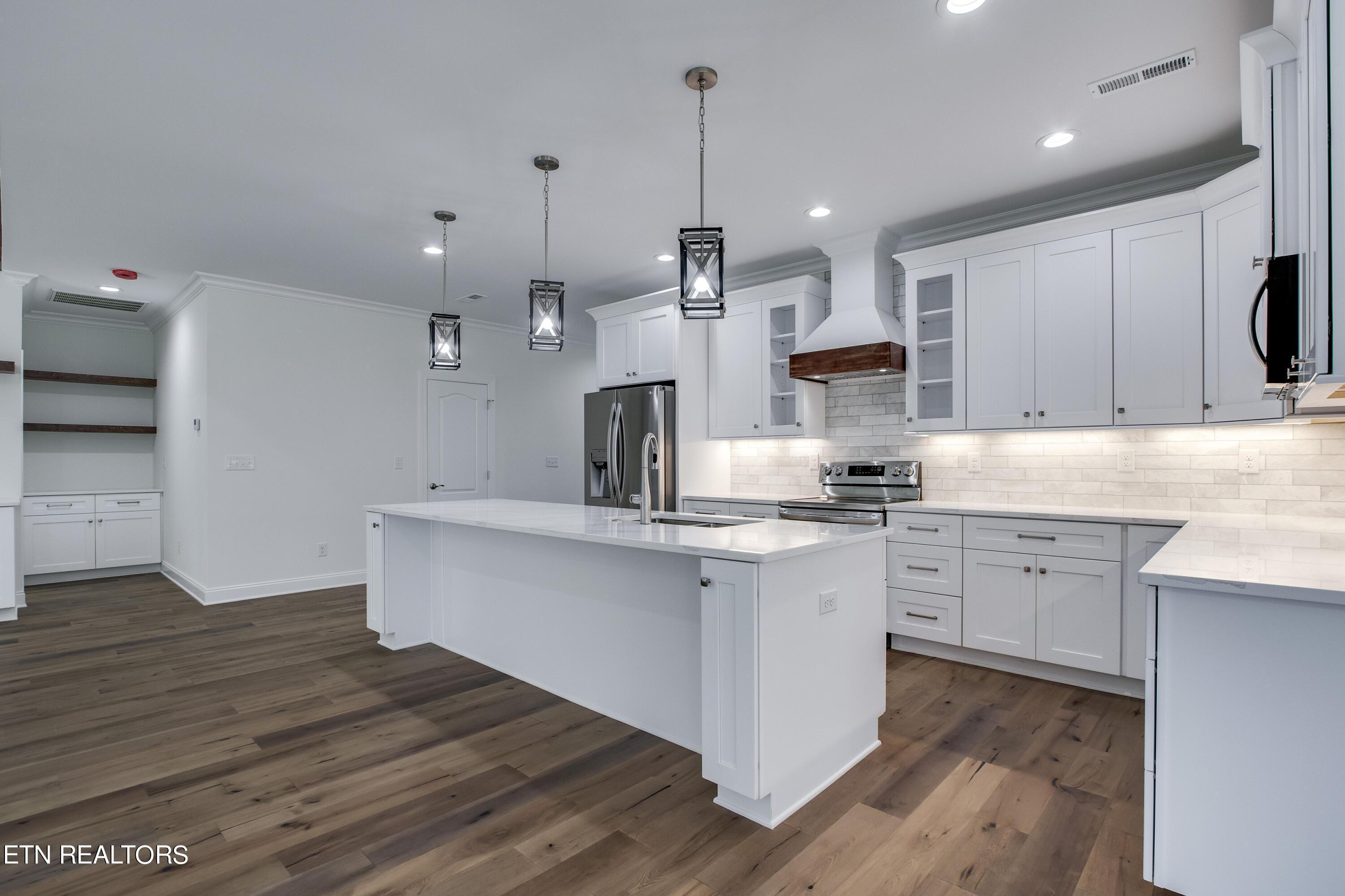 297 Dudala Way, Loudon, TN - Fort Loudoun and Tellico Lake Real Estate - Image# 8