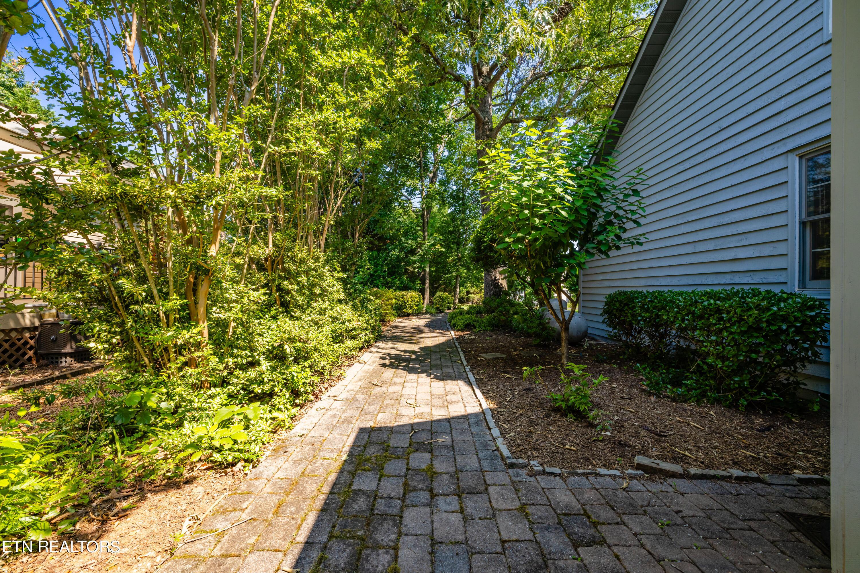 128 Oohleeno Way, Loudon, TN - Fort Loudoun and Tellico Lake Real Estate - Image# 35