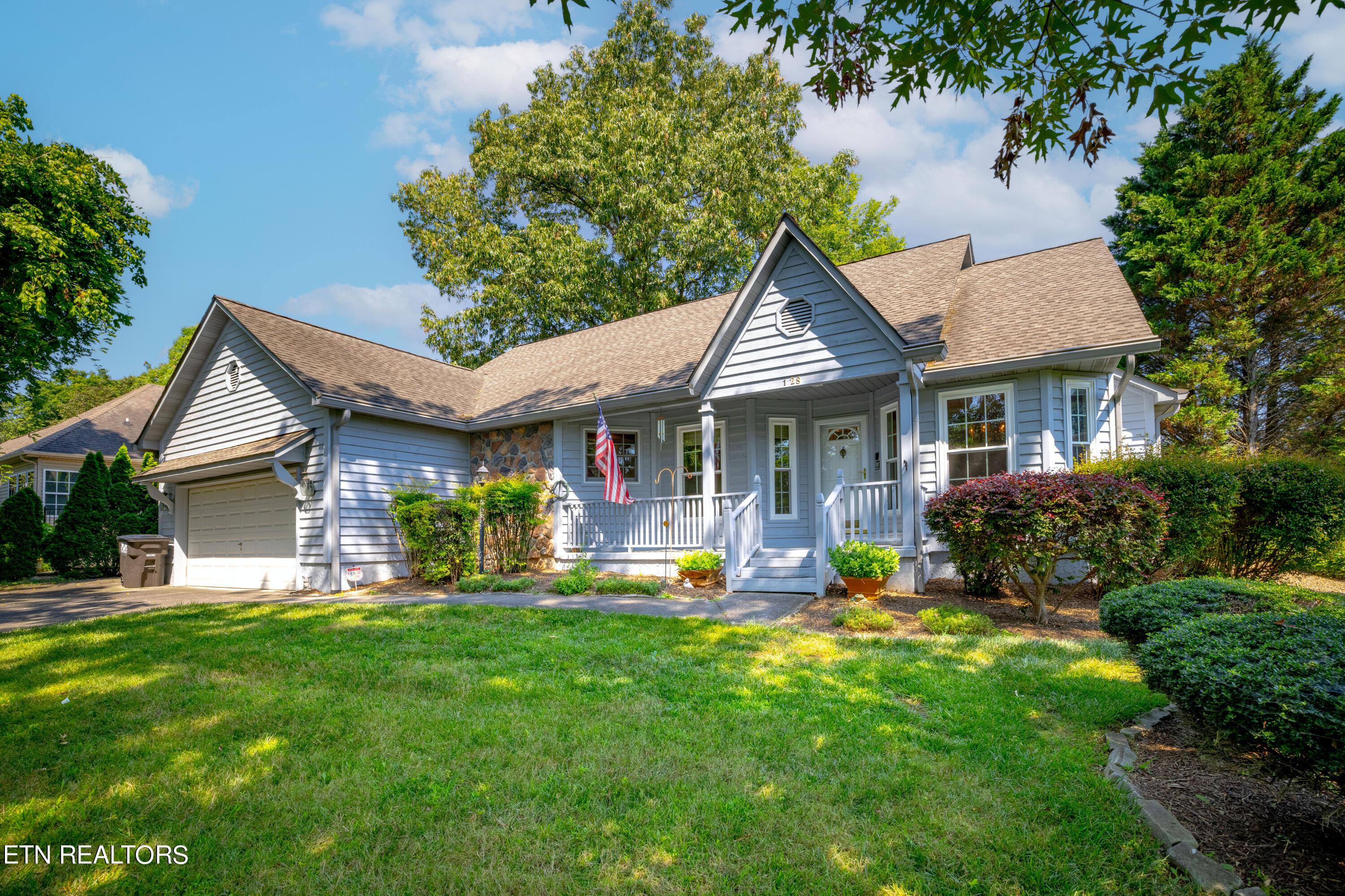 128 Oohleeno Way, Loudon, TN - Fort Loudoun and Tellico Lake Real Estate - Image# 1