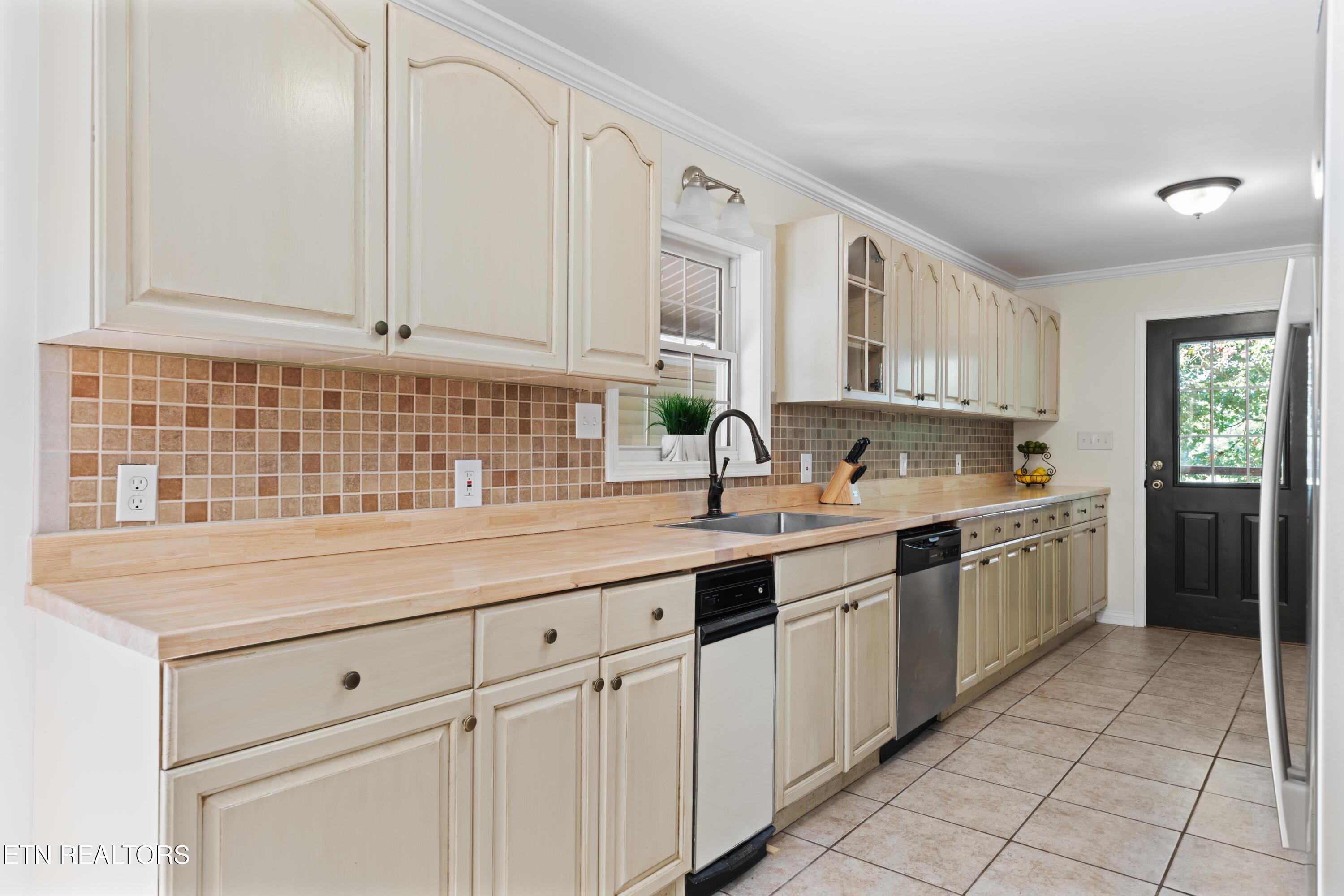7000 Davis Ferry Rd, Loudon, TN - Fort Loudoun and Tellico Lake Real Estate - Image# 31