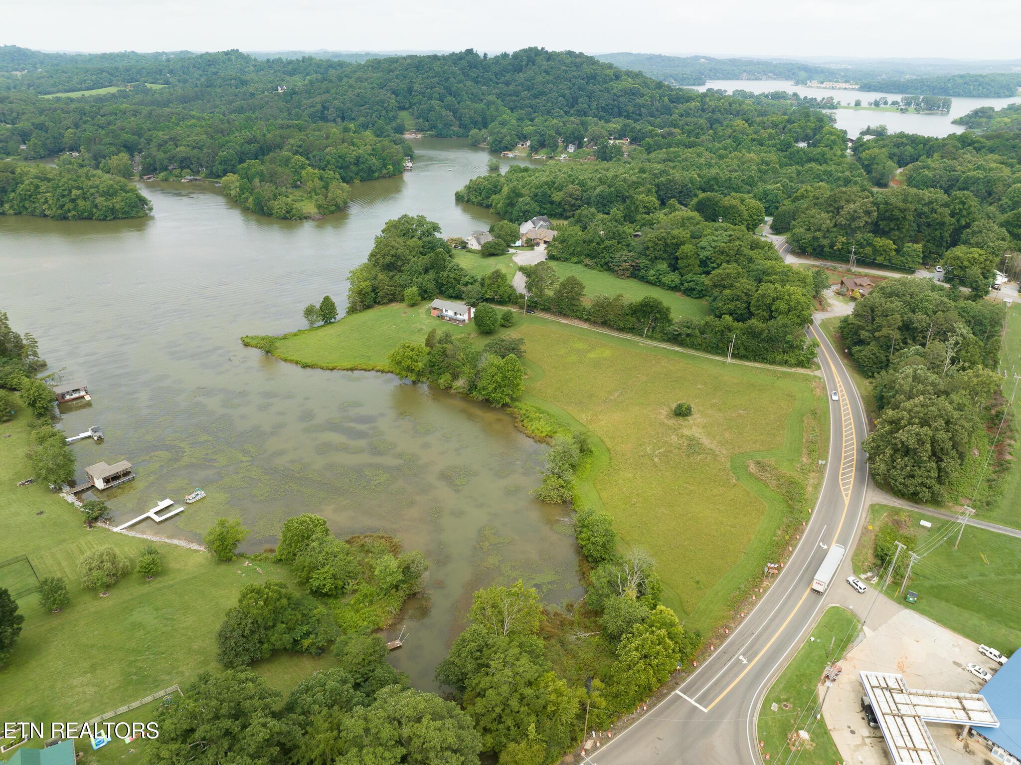 3021 Louisville Rd, Louisville, TN - Fort Loudoun and Tellico Lake Real Estate - Image# 2
