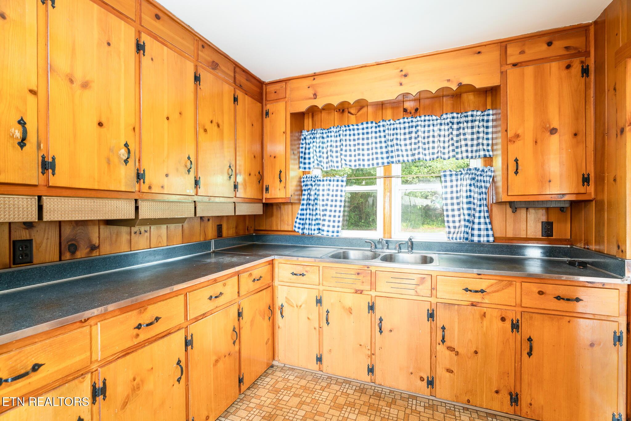 3021 Louisville Rd, Louisville, TN - Fort Loudoun and Tellico Lake Real Estate - Image# 16