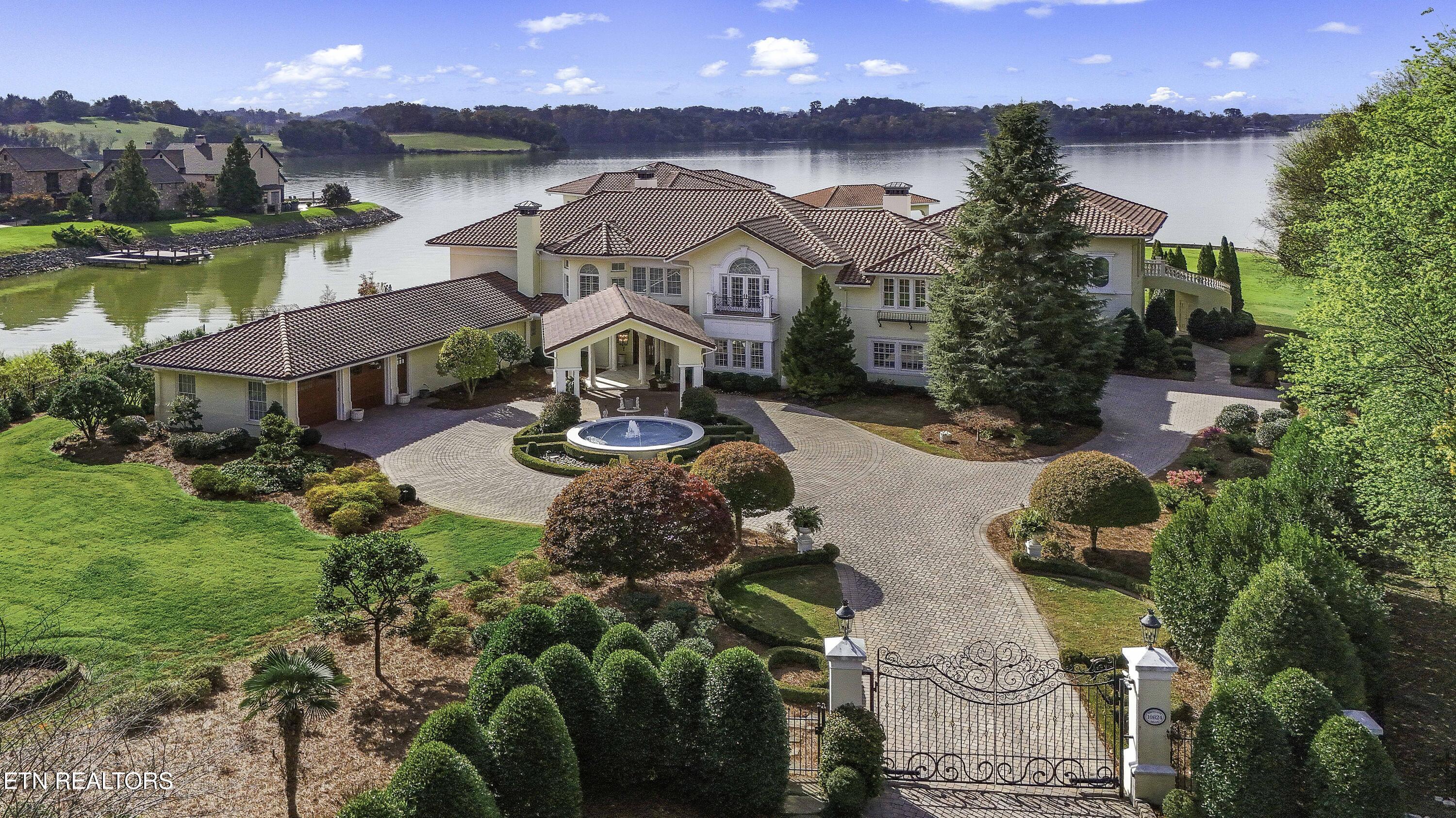 10824 Westland Drive, Knoxville, TN