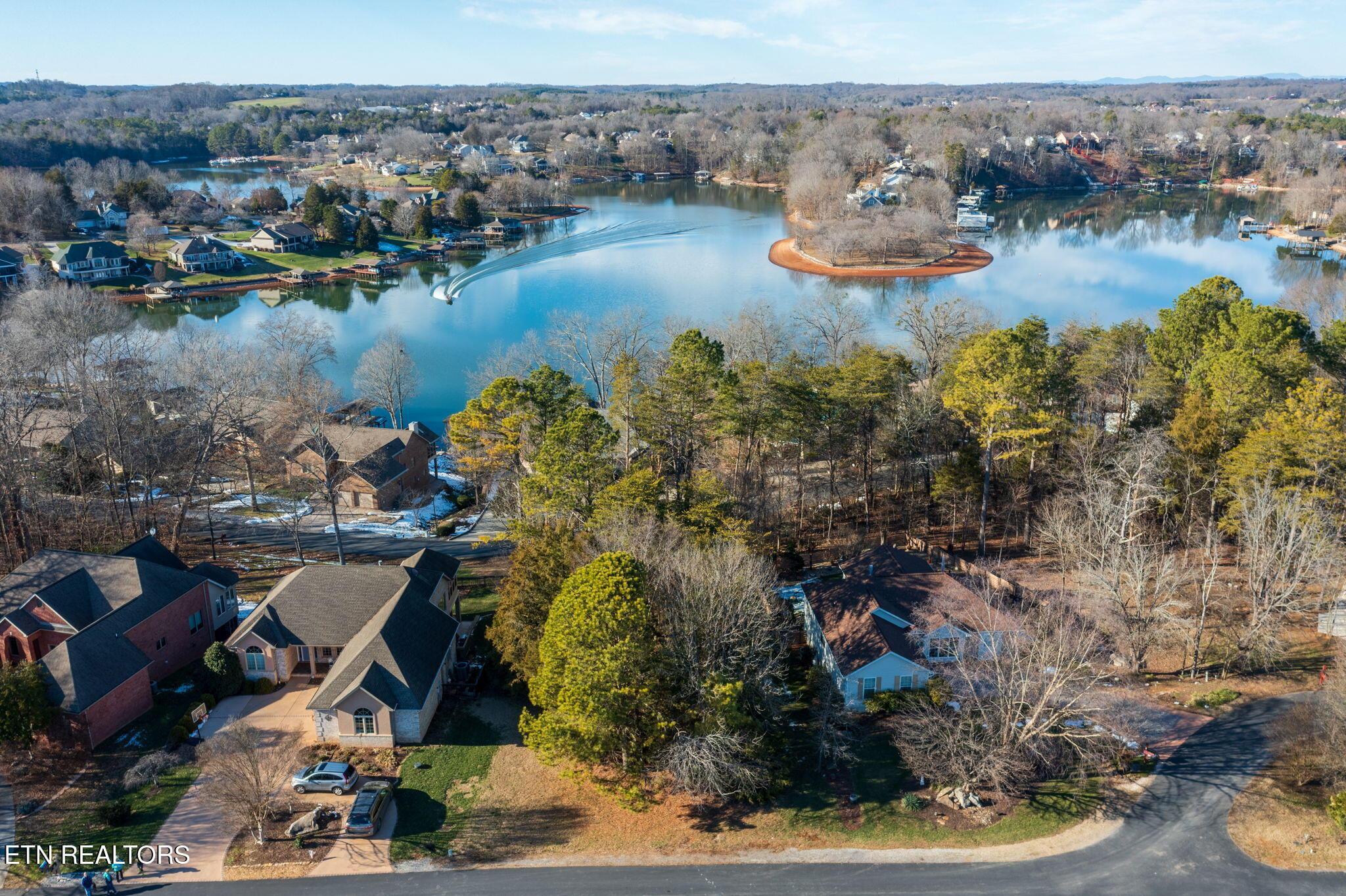 313 Gadusi Lane, Loudon, TN - Fort Loudoun and Tellico Lake Real Estate - Image# 9