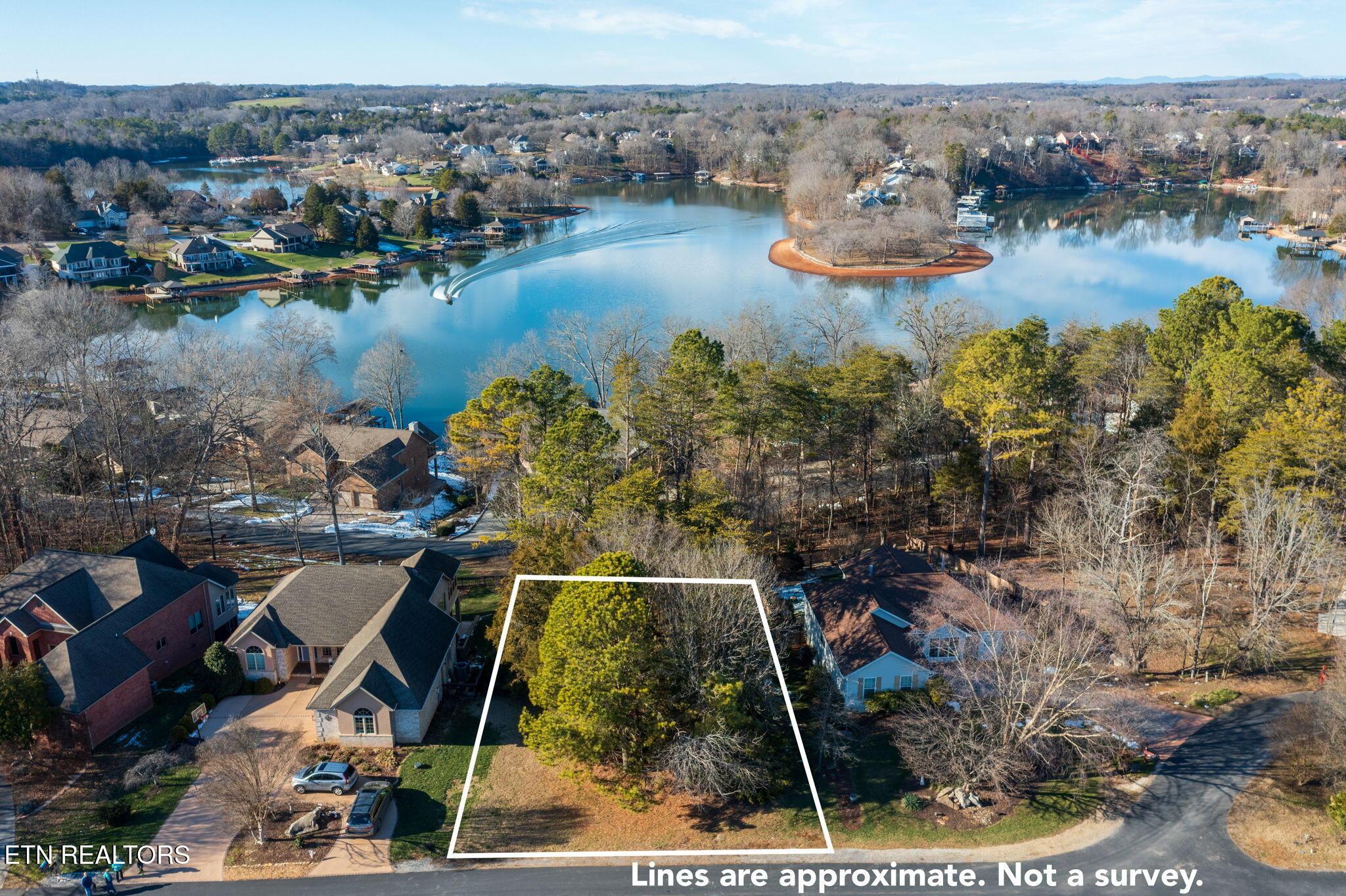 313 Gadusi Lane, Loudon, TN - Fort Loudoun and Tellico Lake Real Estate - Image# 1
