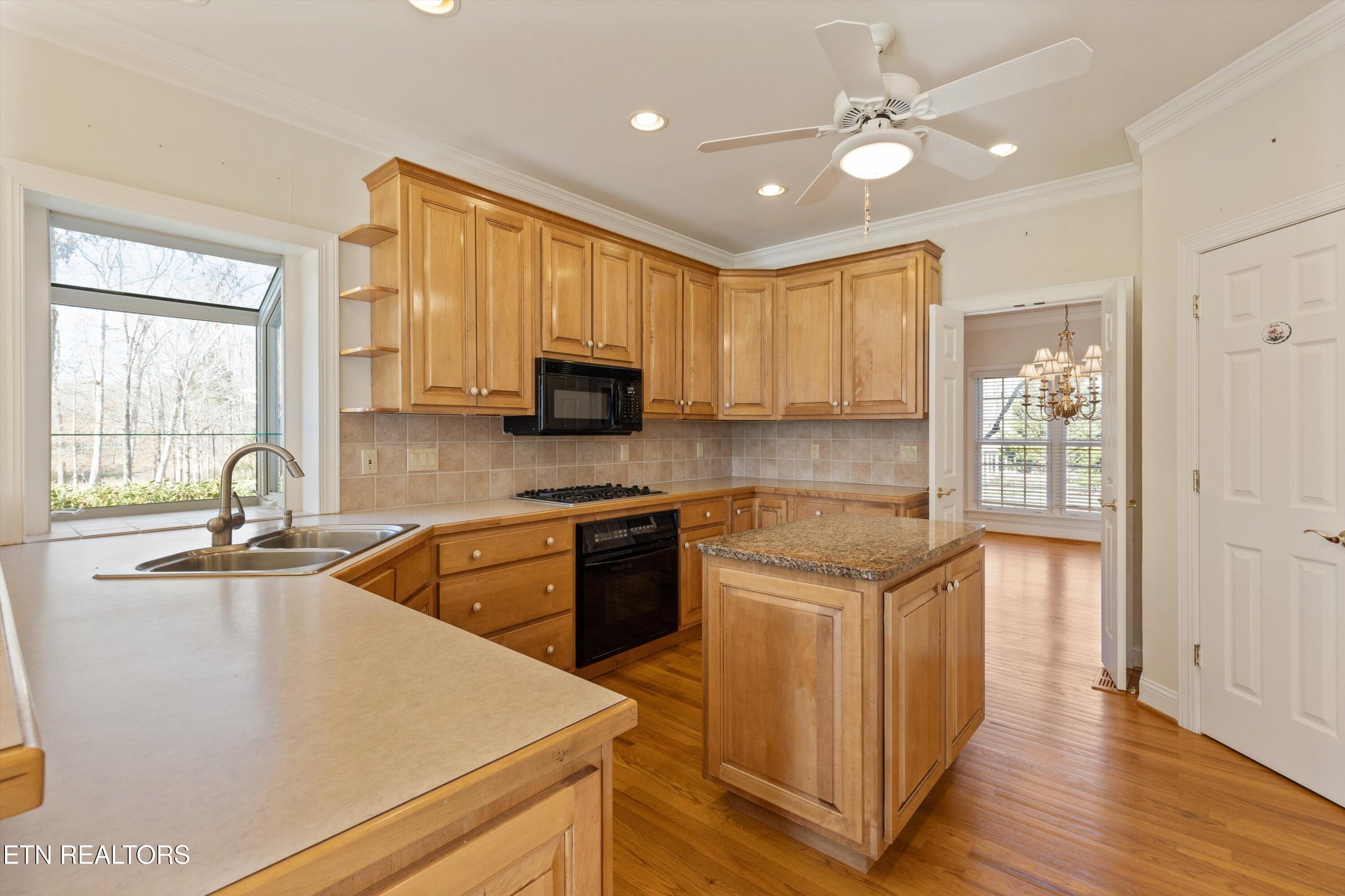 207 Oligi Circle, Loudon, TN - Fort Loudoun and Tellico Lake Real Estate - Image# 10