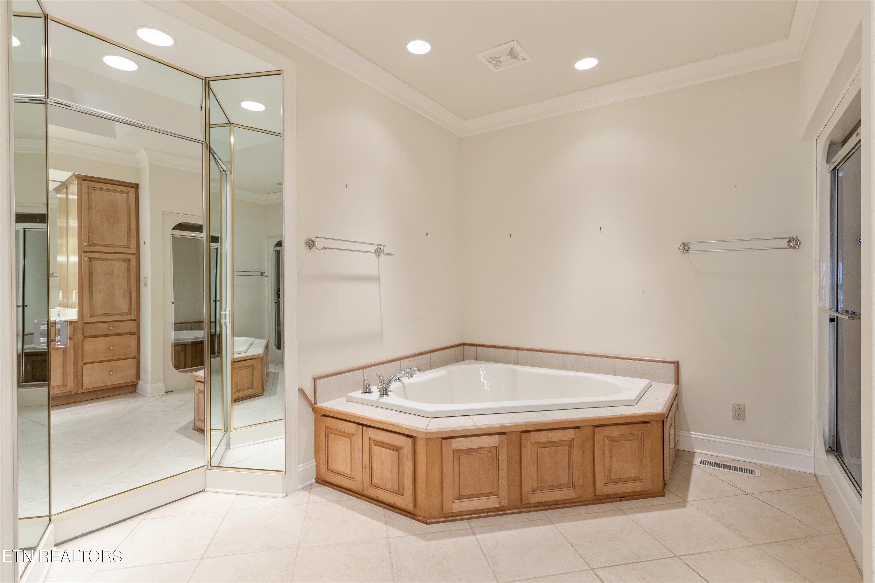 207 Oligi Circle, Loudon, TN - Fort Loudoun and Tellico Lake Real Estate - Image# 21