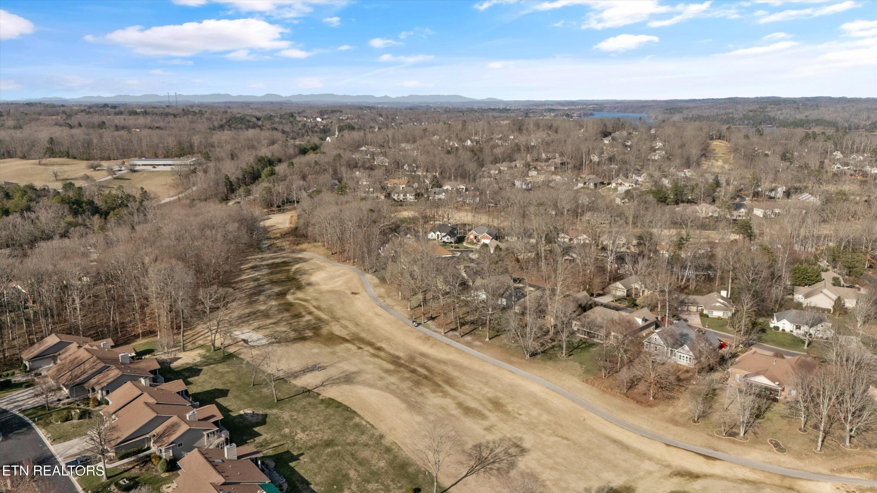207 Oligi Circle, Loudon, TN - Fort Loudoun and Tellico Lake Real Estate - Image# 42