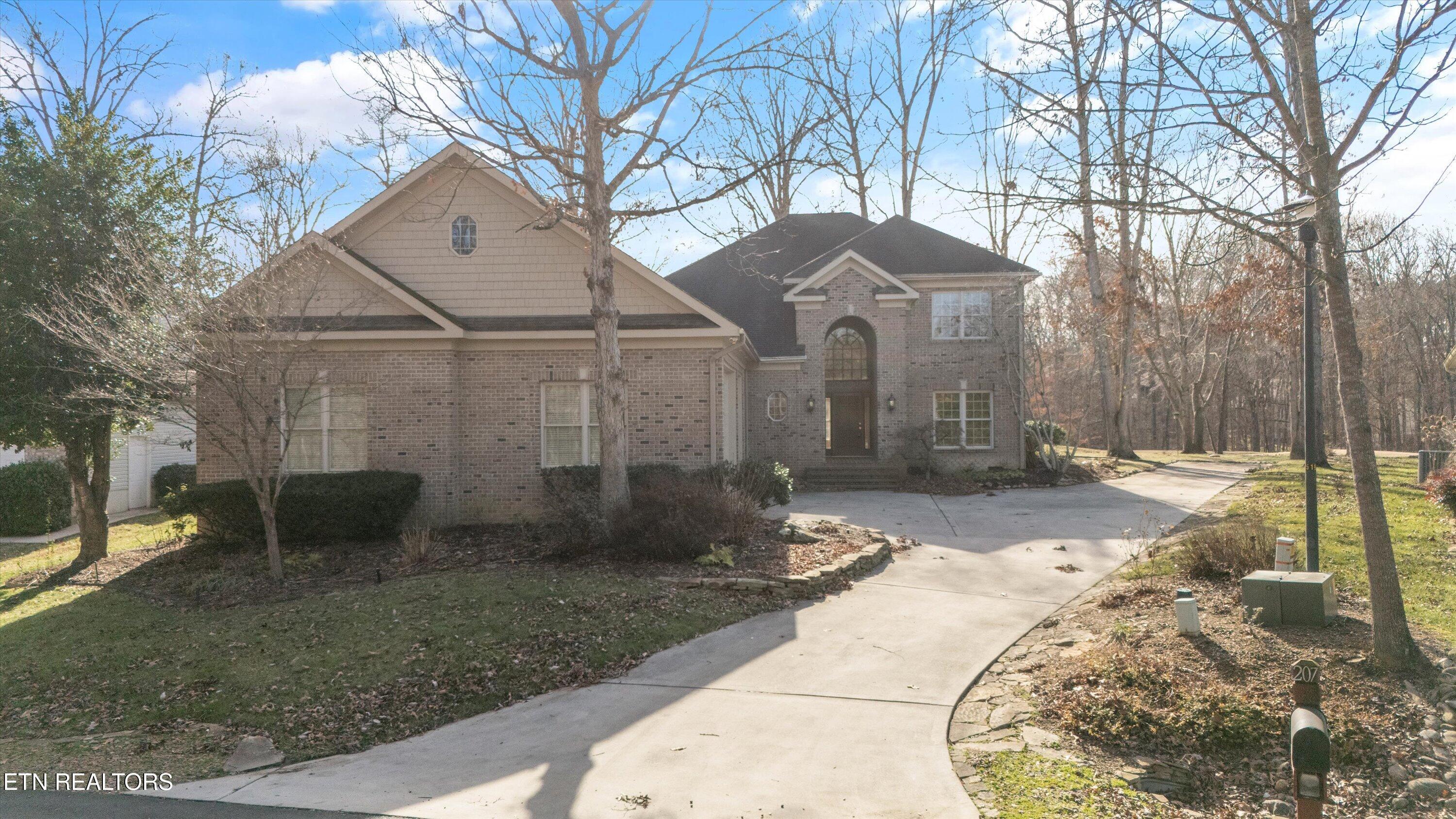 207 Oligi Circle, Loudon, TN - Fort Loudoun and Tellico Lake Real Estate - Image# 1