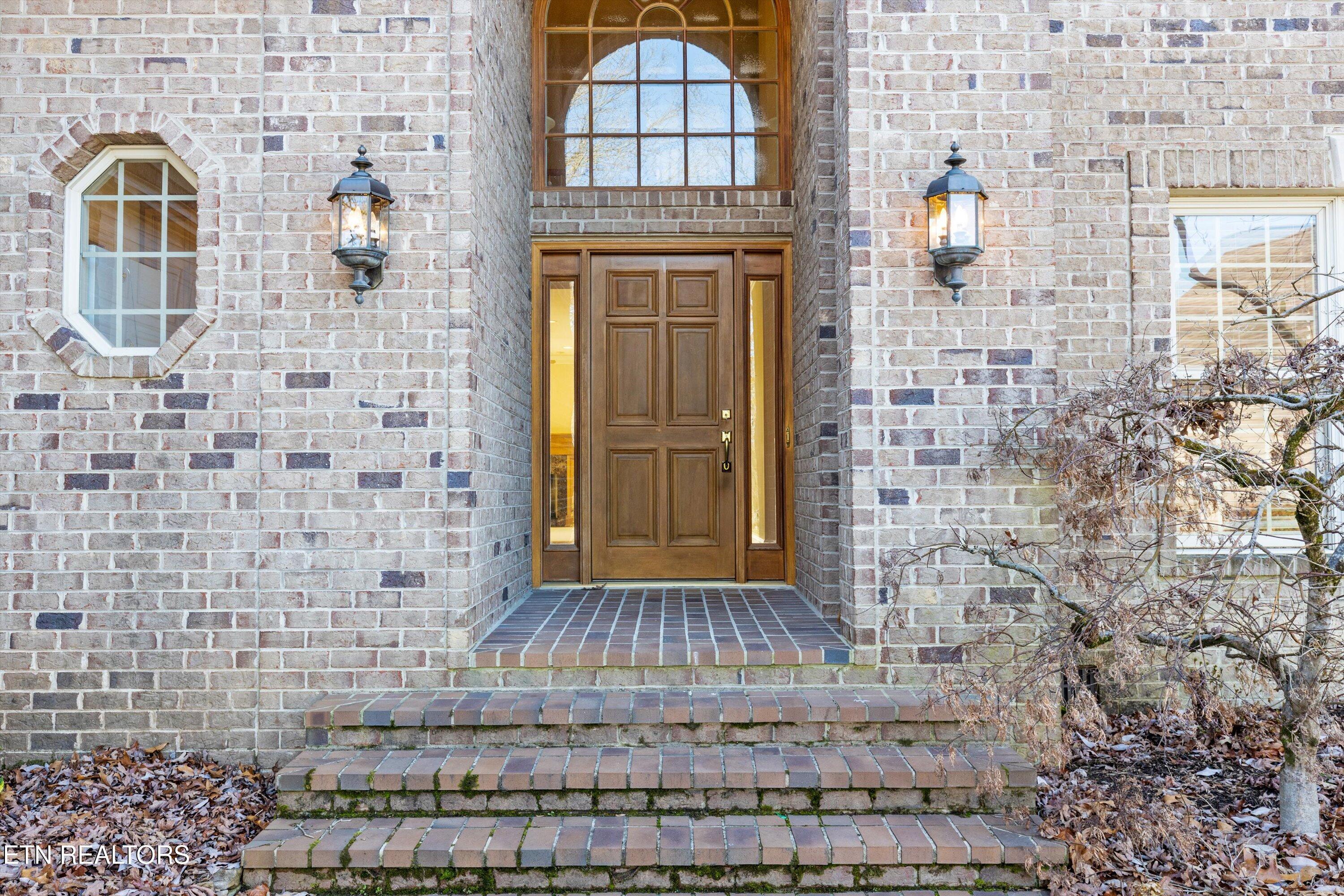 207 Oligi Circle, Loudon, TN - Fort Loudoun and Tellico Lake Real Estate - Image# 3