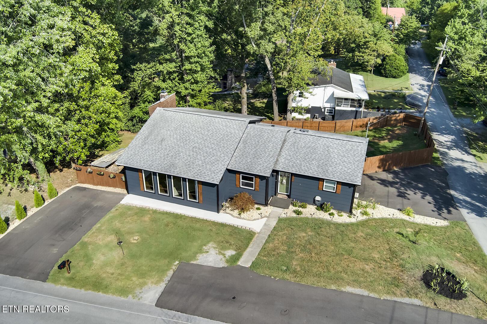 3146 Hardy Blvd, Louisville, TN - Fort Loudoun and Tellico Lake Real Estate - Image# 2